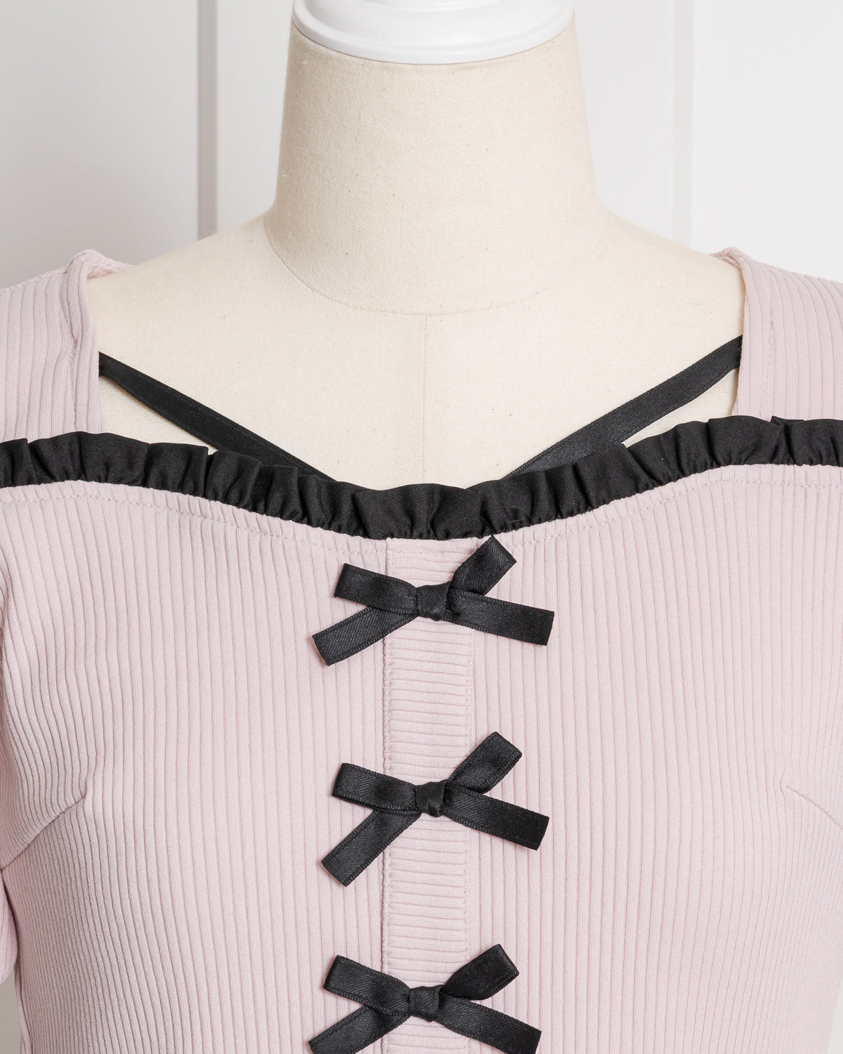 フロントリボンフリルカットソー