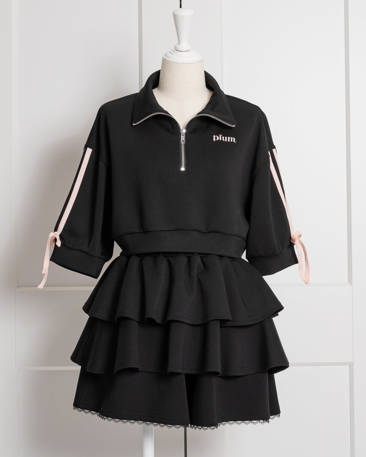 カラー:ブラック