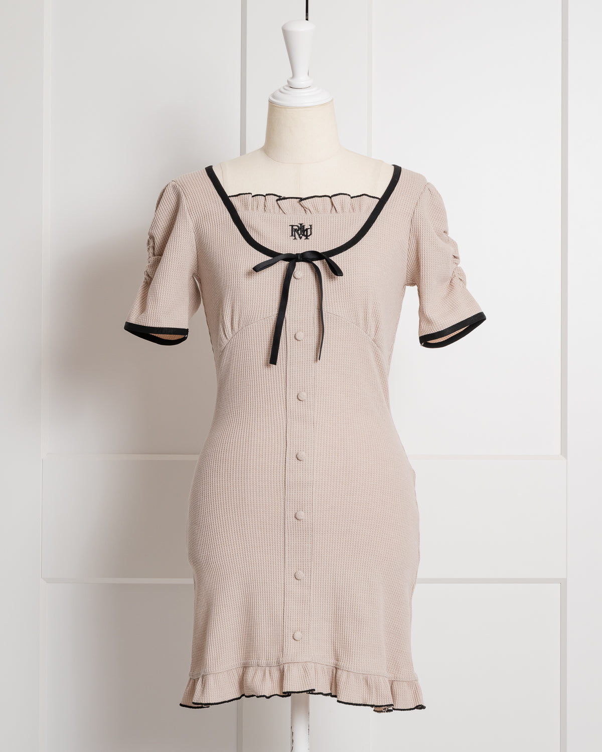 フロントボタンワッフルミニワンピース – pium