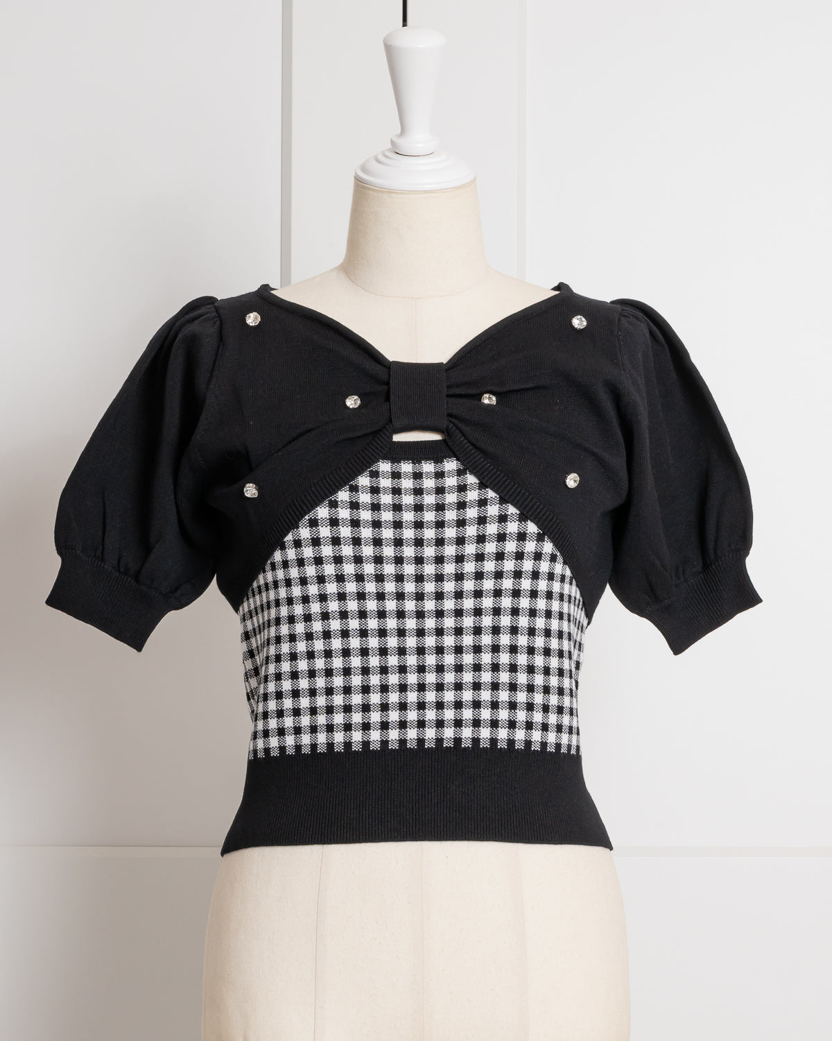 カラー:ホワイト×ブラック