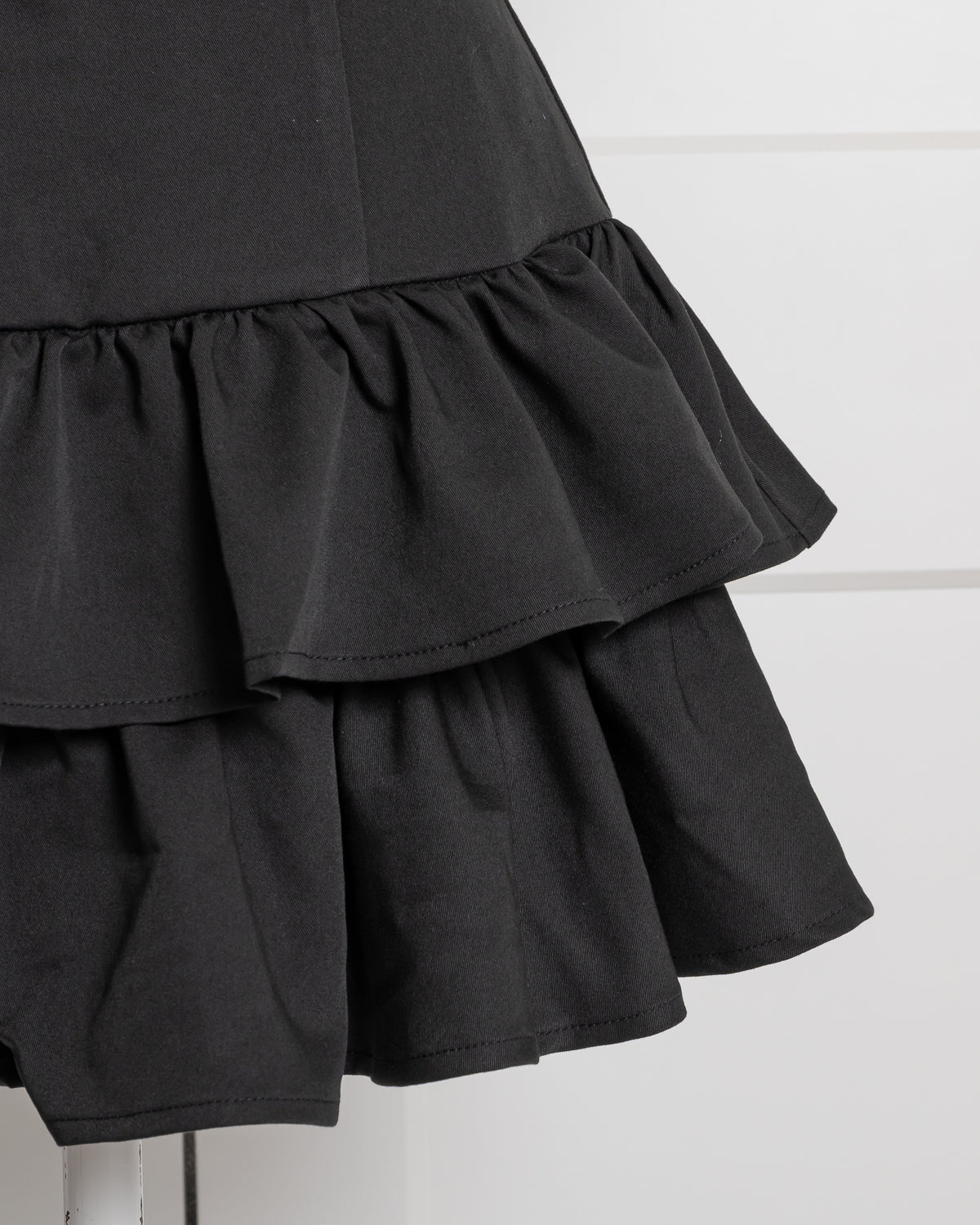 レースフリルティアードミニワンピース