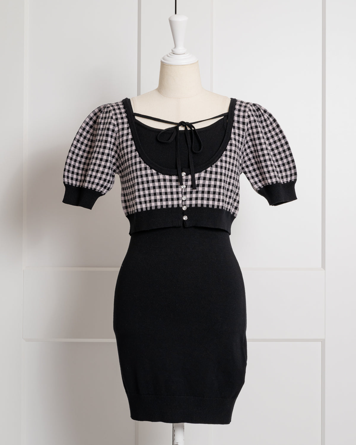 カラー:ブラック×ピンク