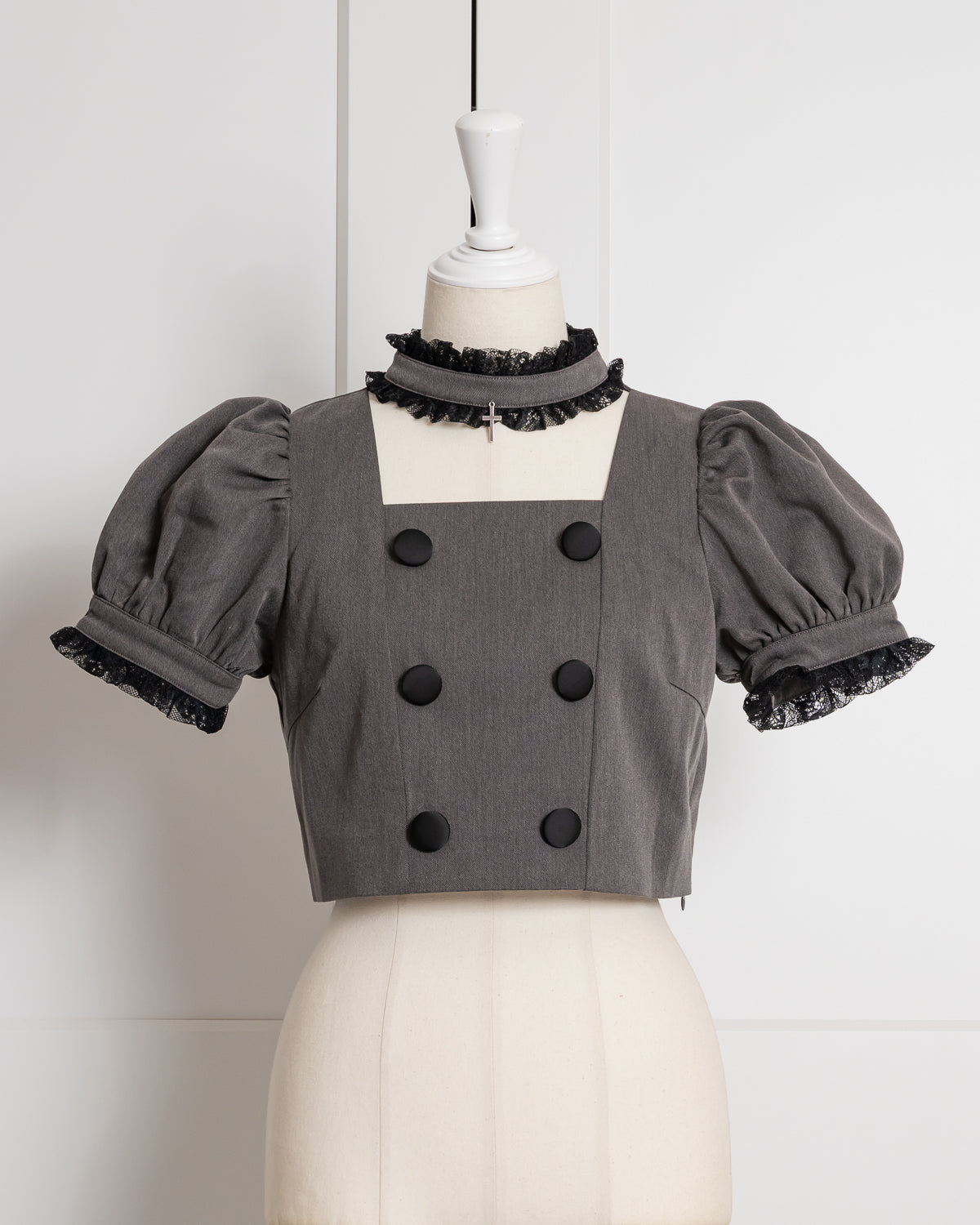 カラー:チャコール