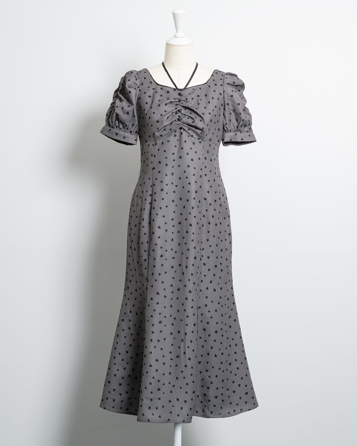 カラー:チャコール