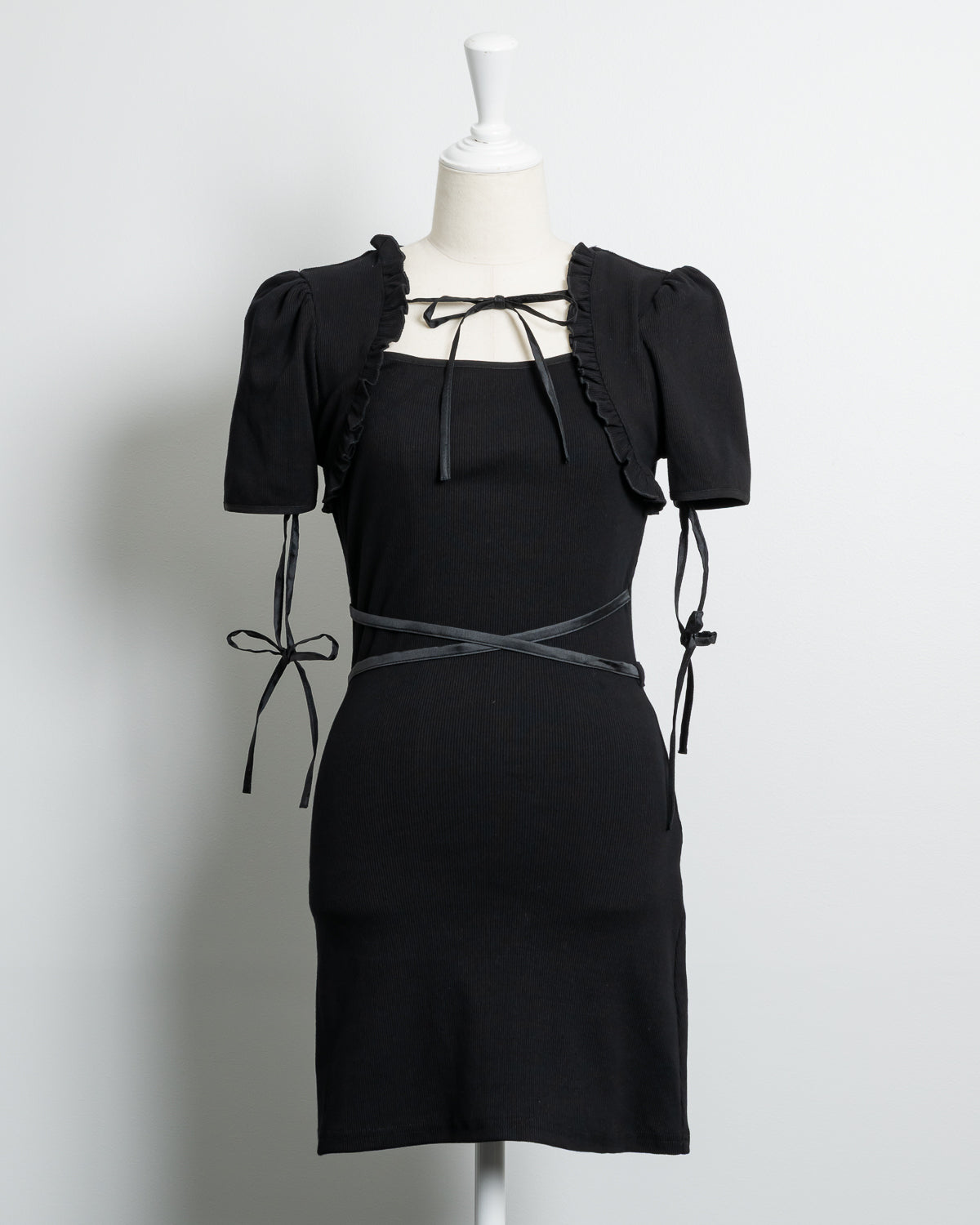 カラー:ブラック