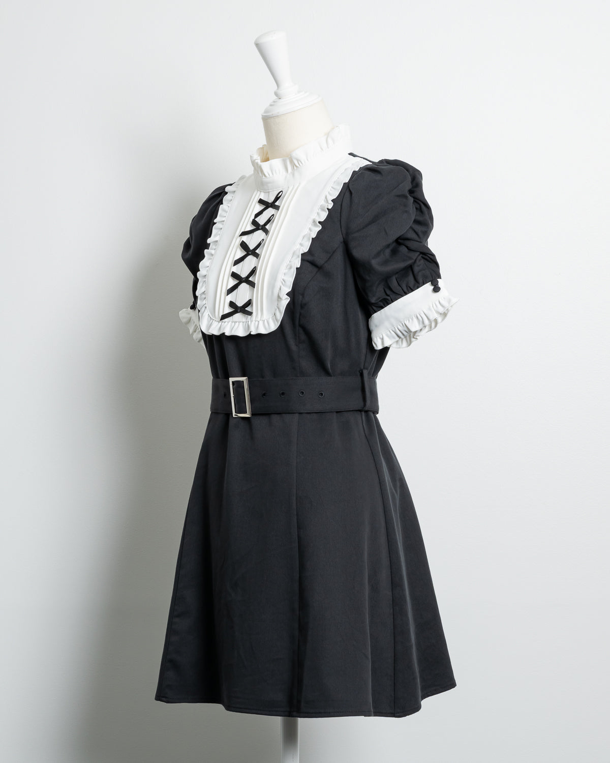 ヨークフリルベルト付き半袖ワンピース