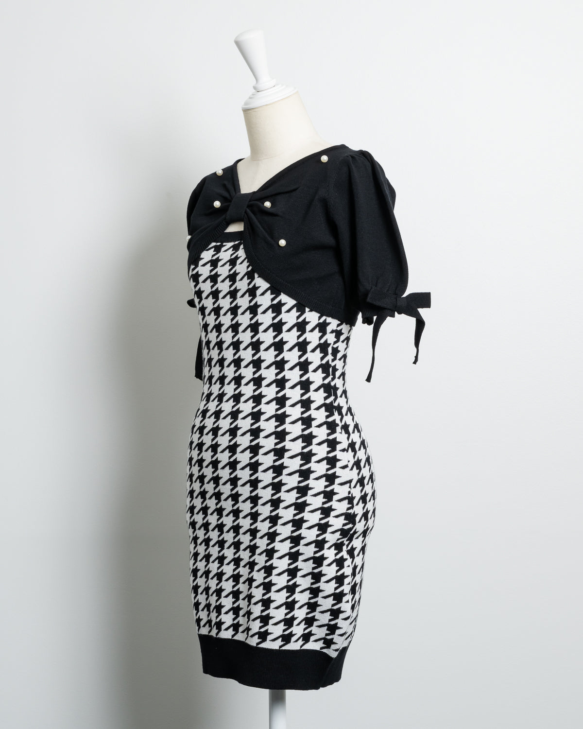 リボンニット×千鳥柄ニットワンピース