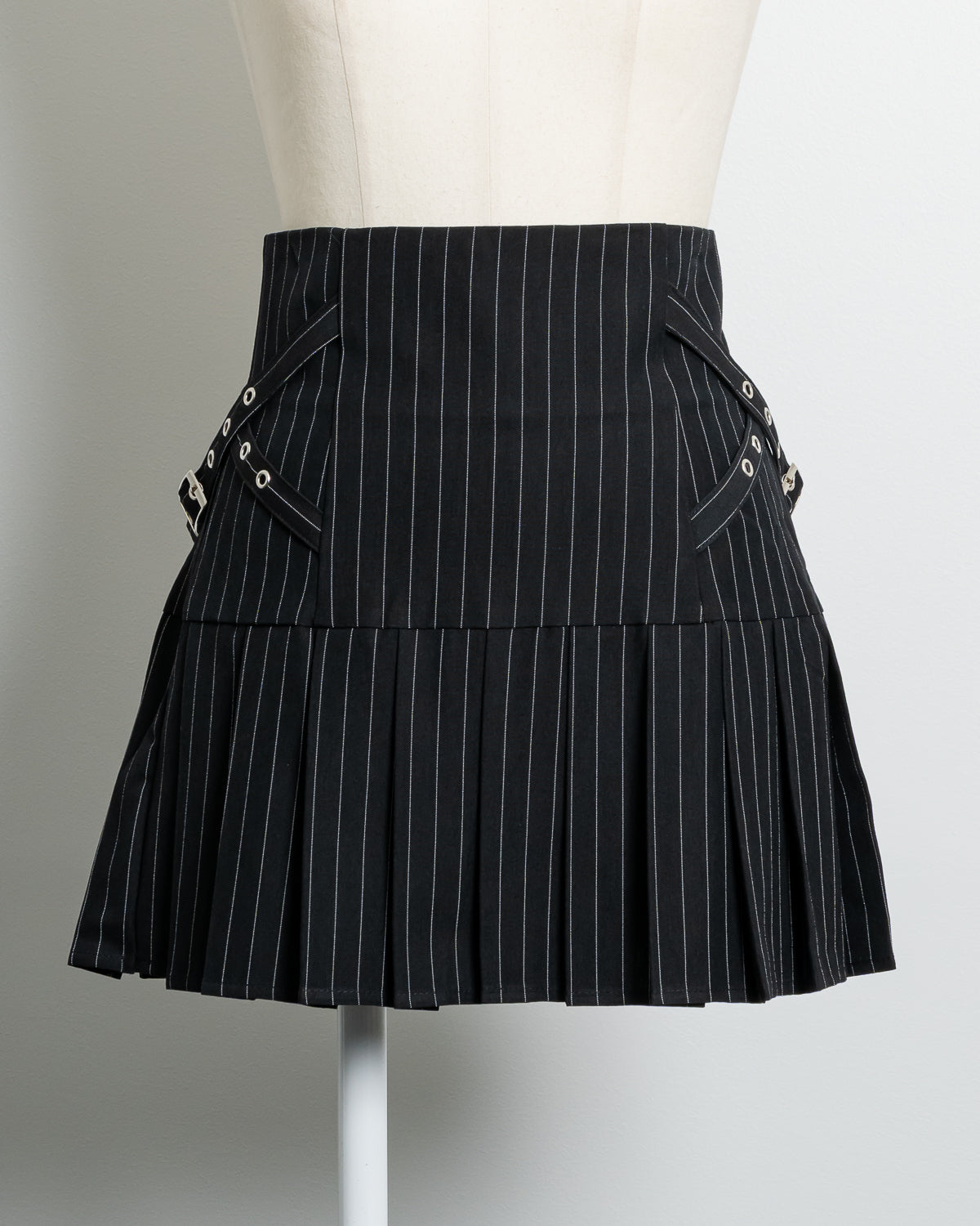 カラー:ブラックストライプ