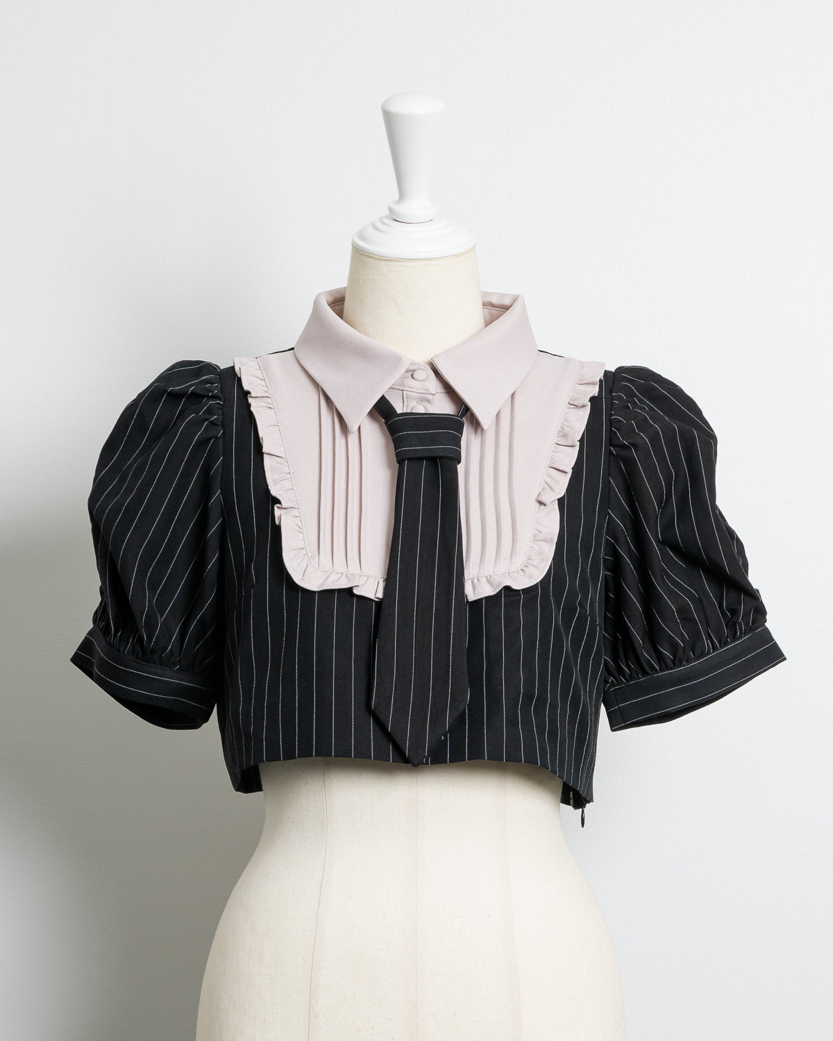 カラー:ブラックストライプ