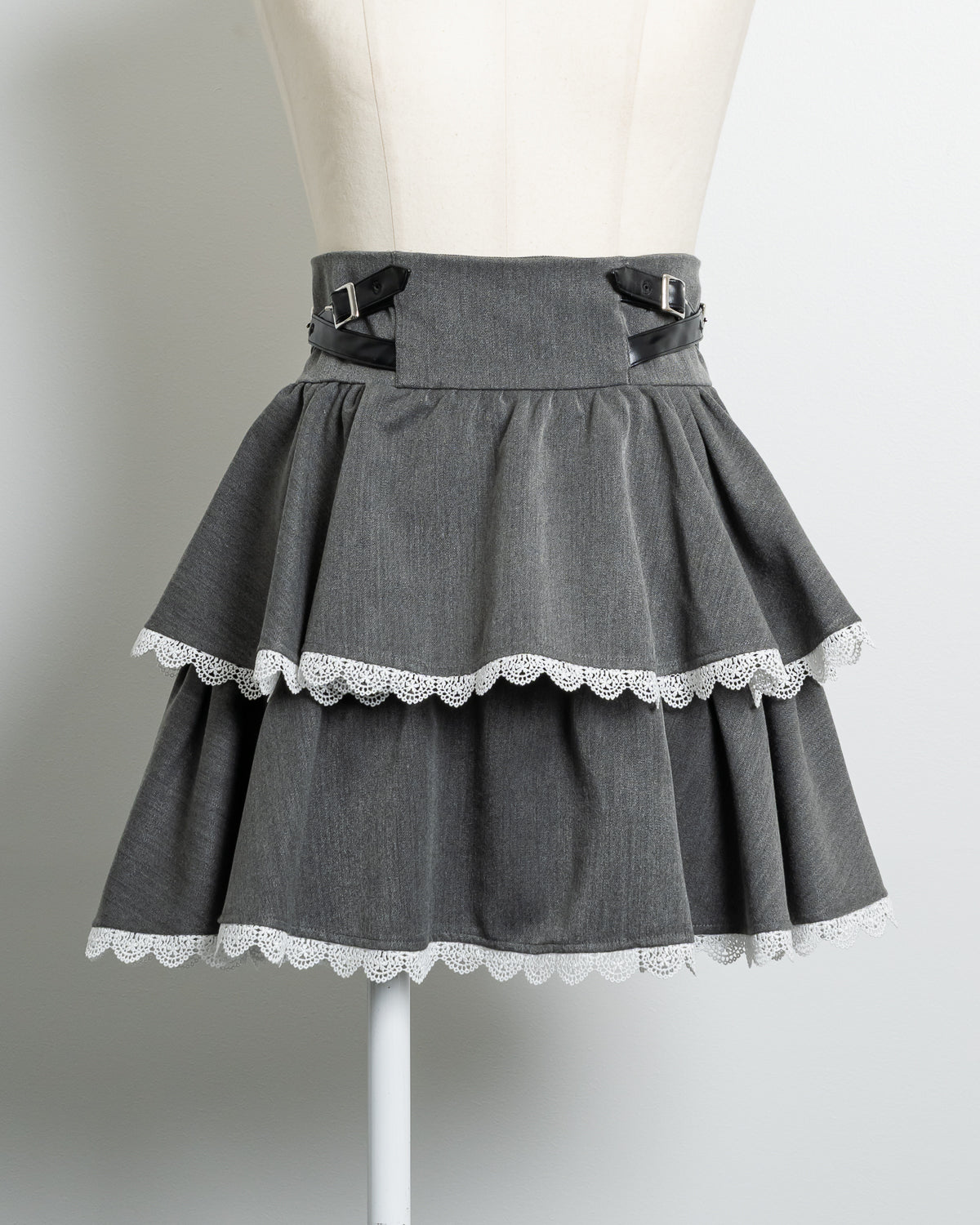 カラー:チャコール