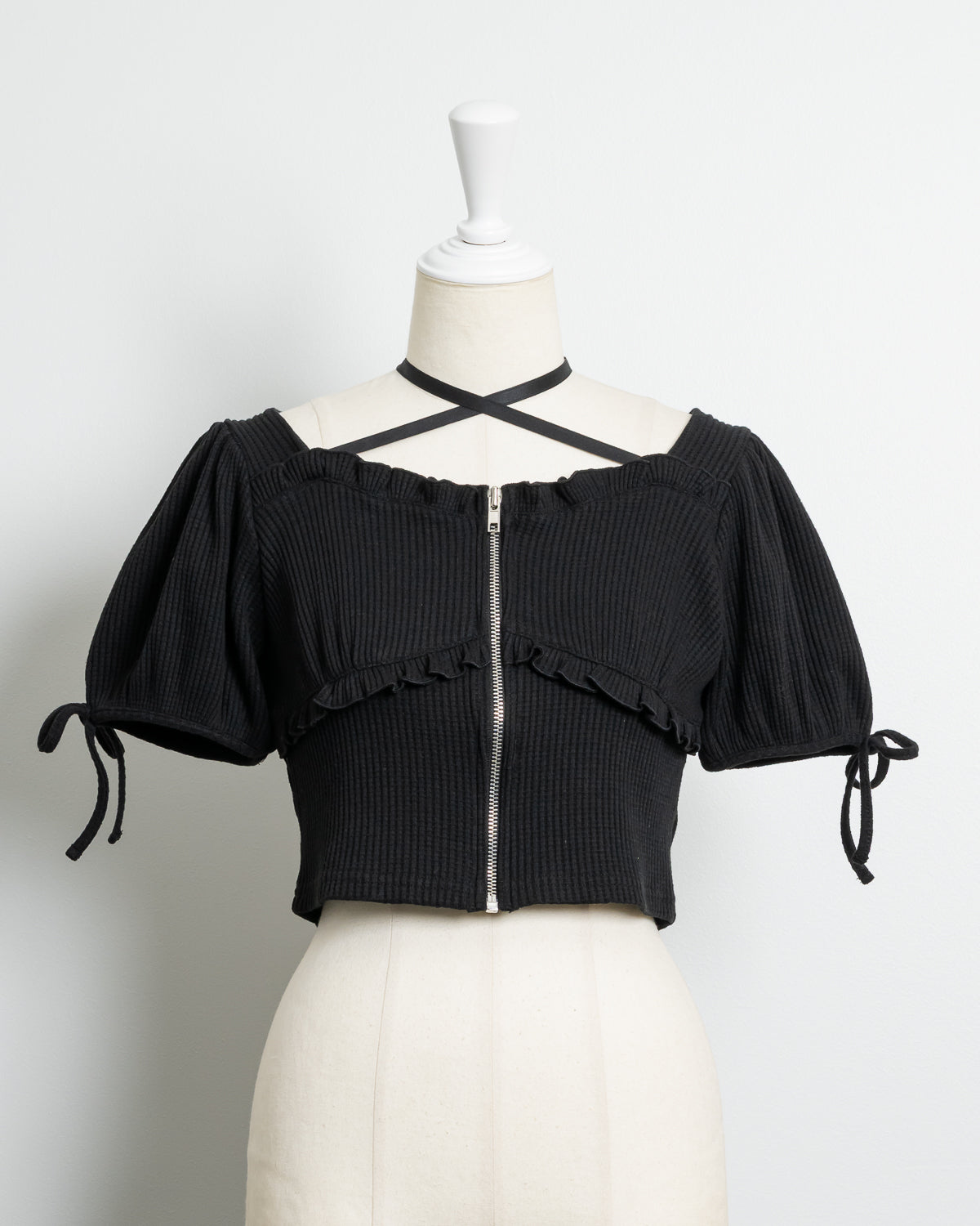 カラー:ブラック