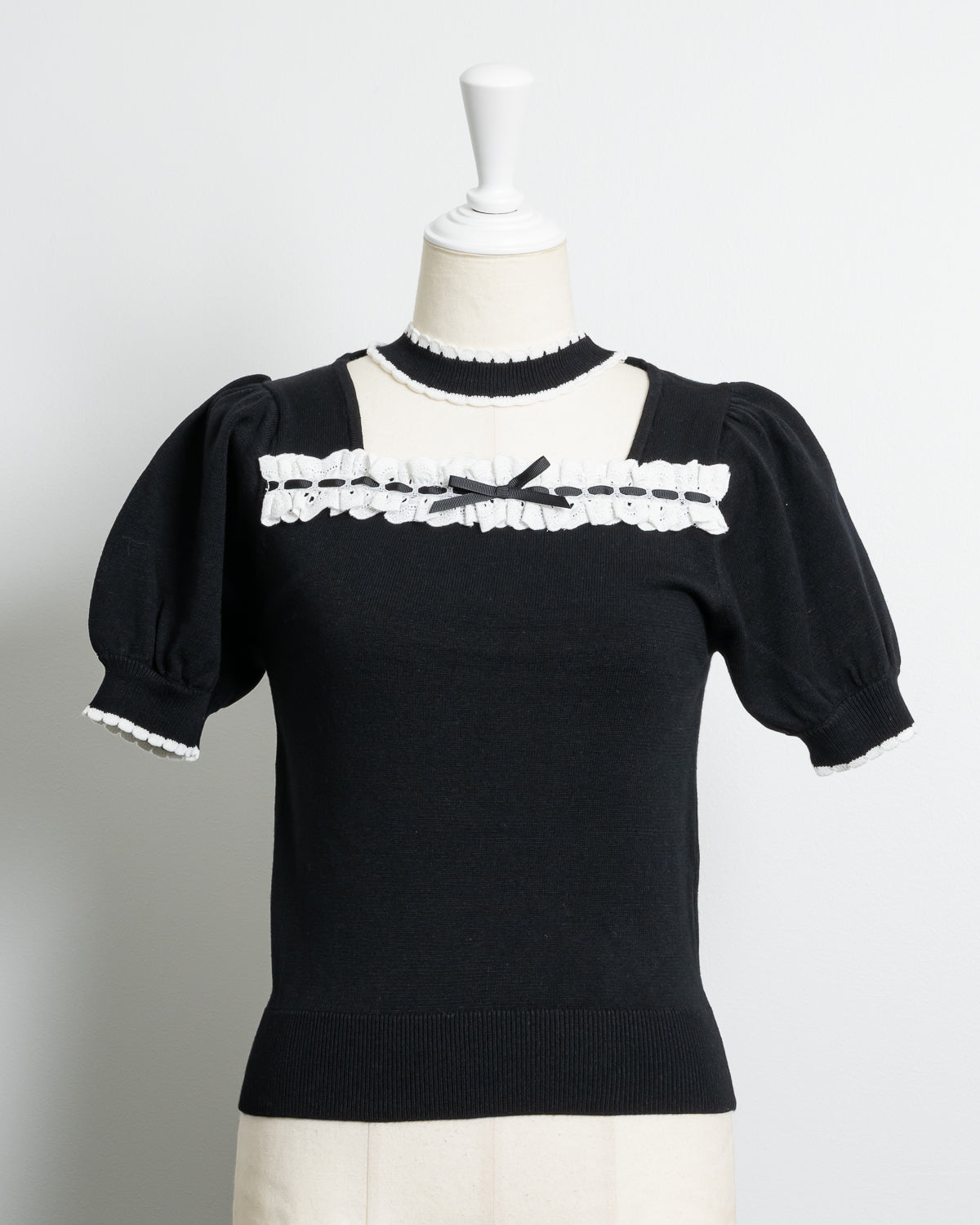 カラー:ブラック