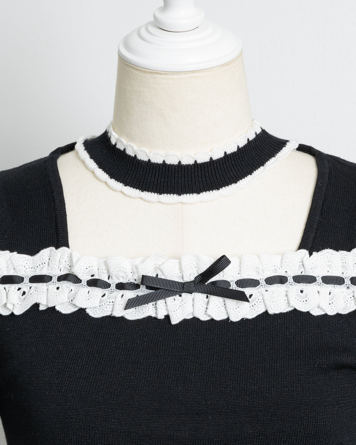 コットンフリルチョーカーニット