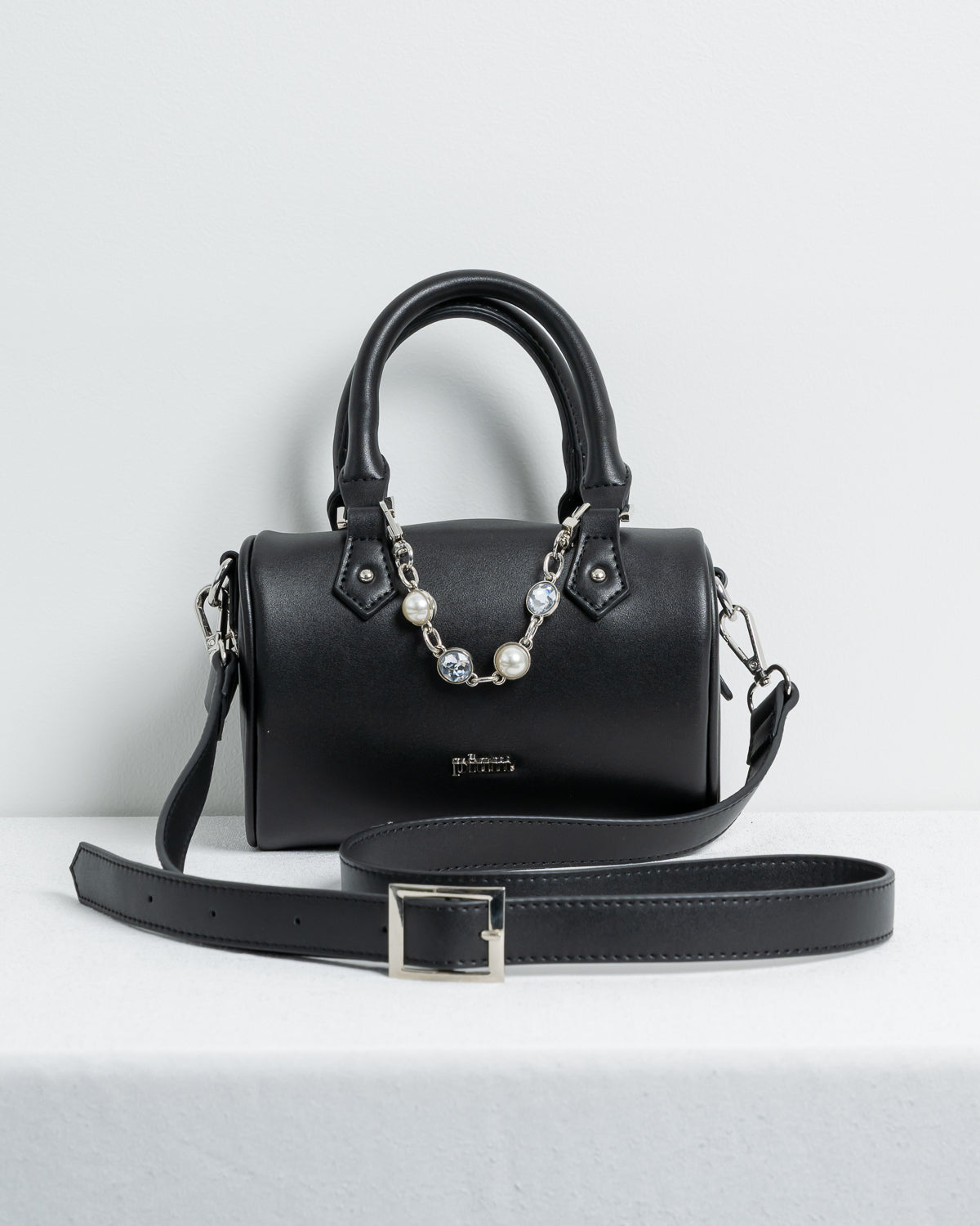 カラー:ブラック