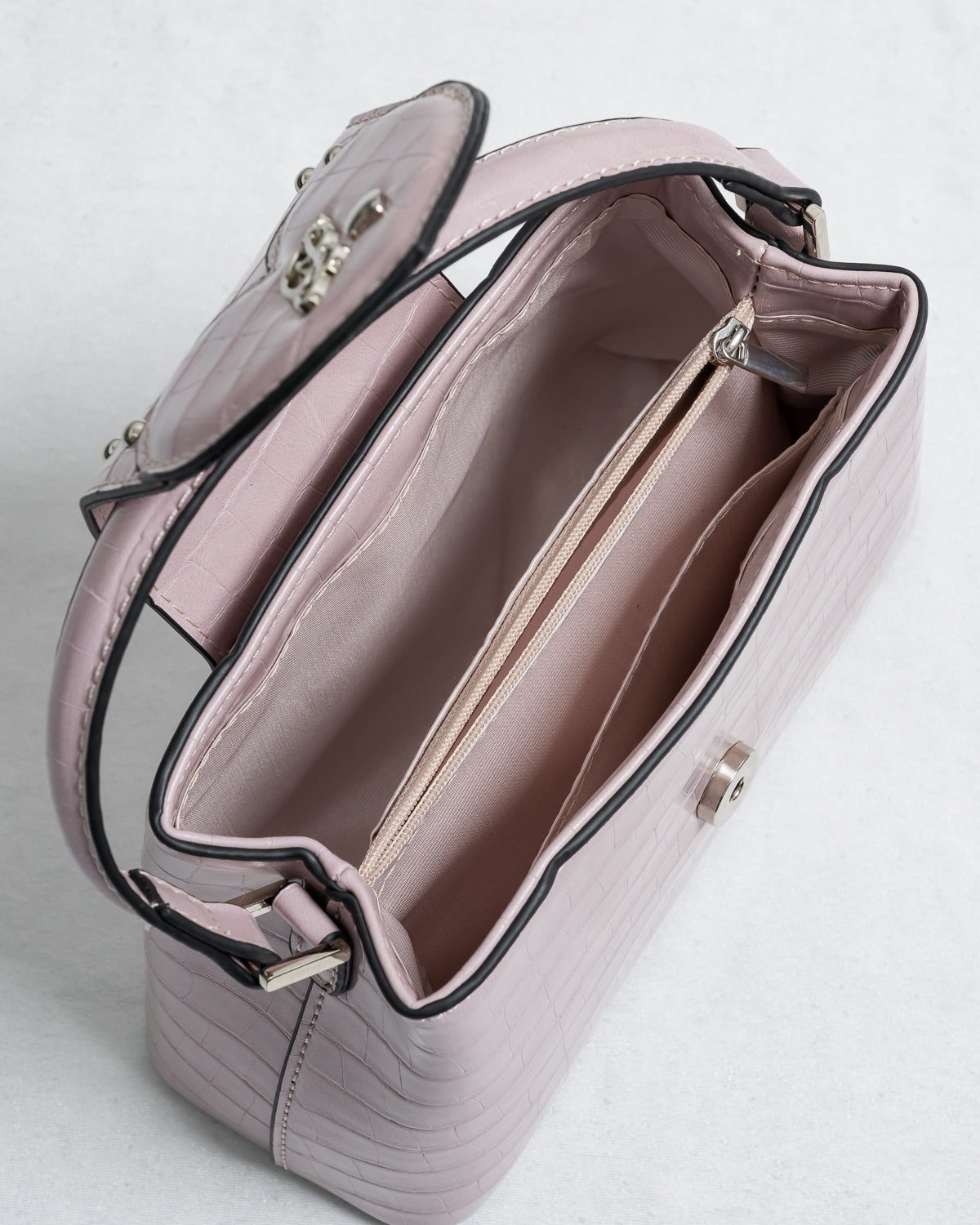 フロントハートクロコ仕切りバッグ