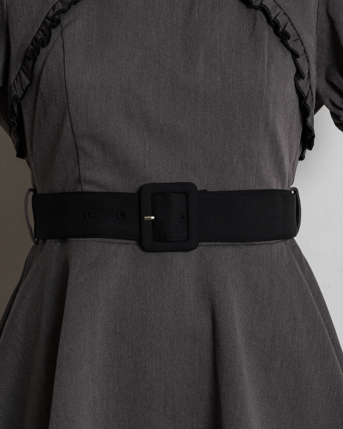 カットアウトバイカラーセットアップ