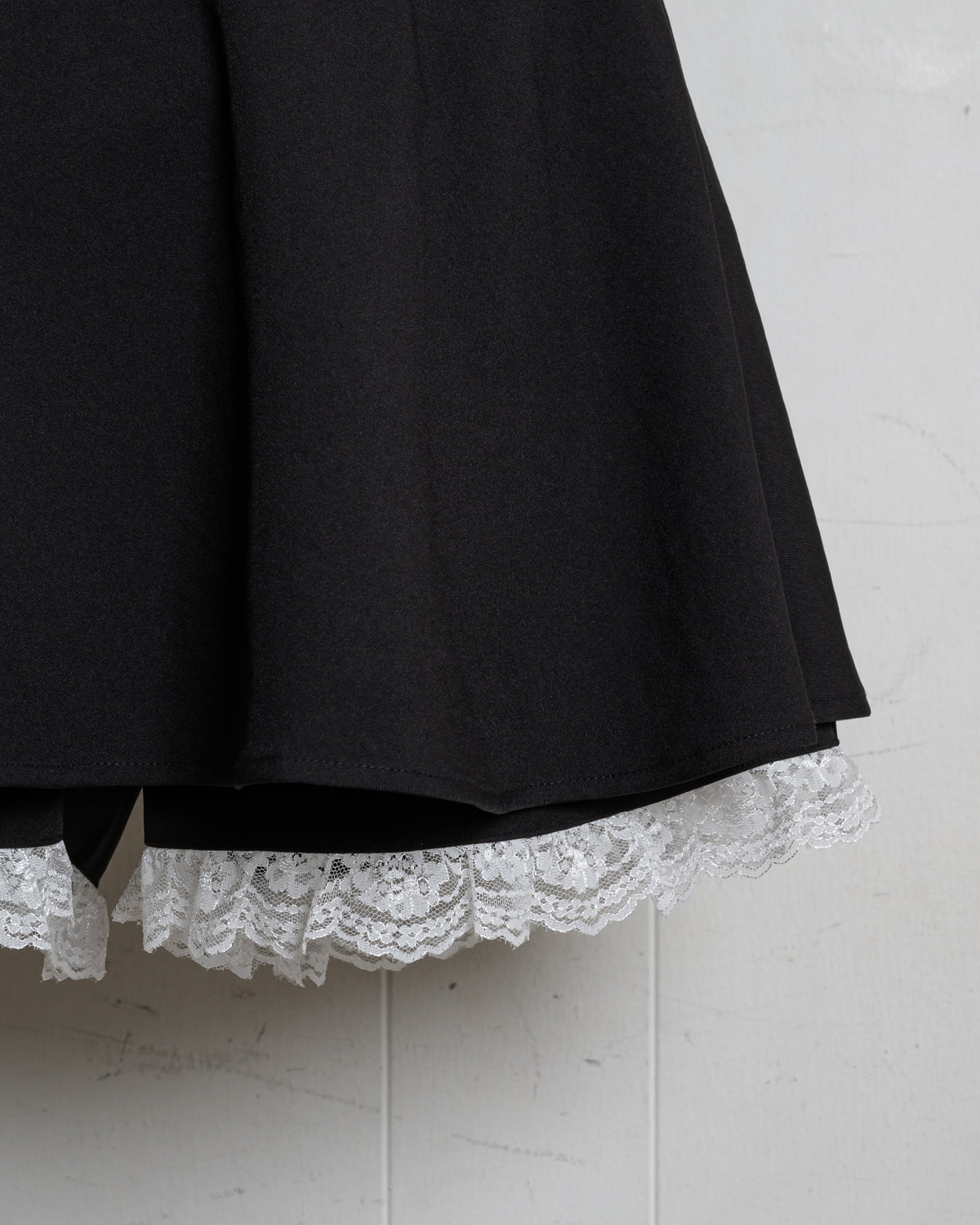 レースアップチョーカーセットアップ