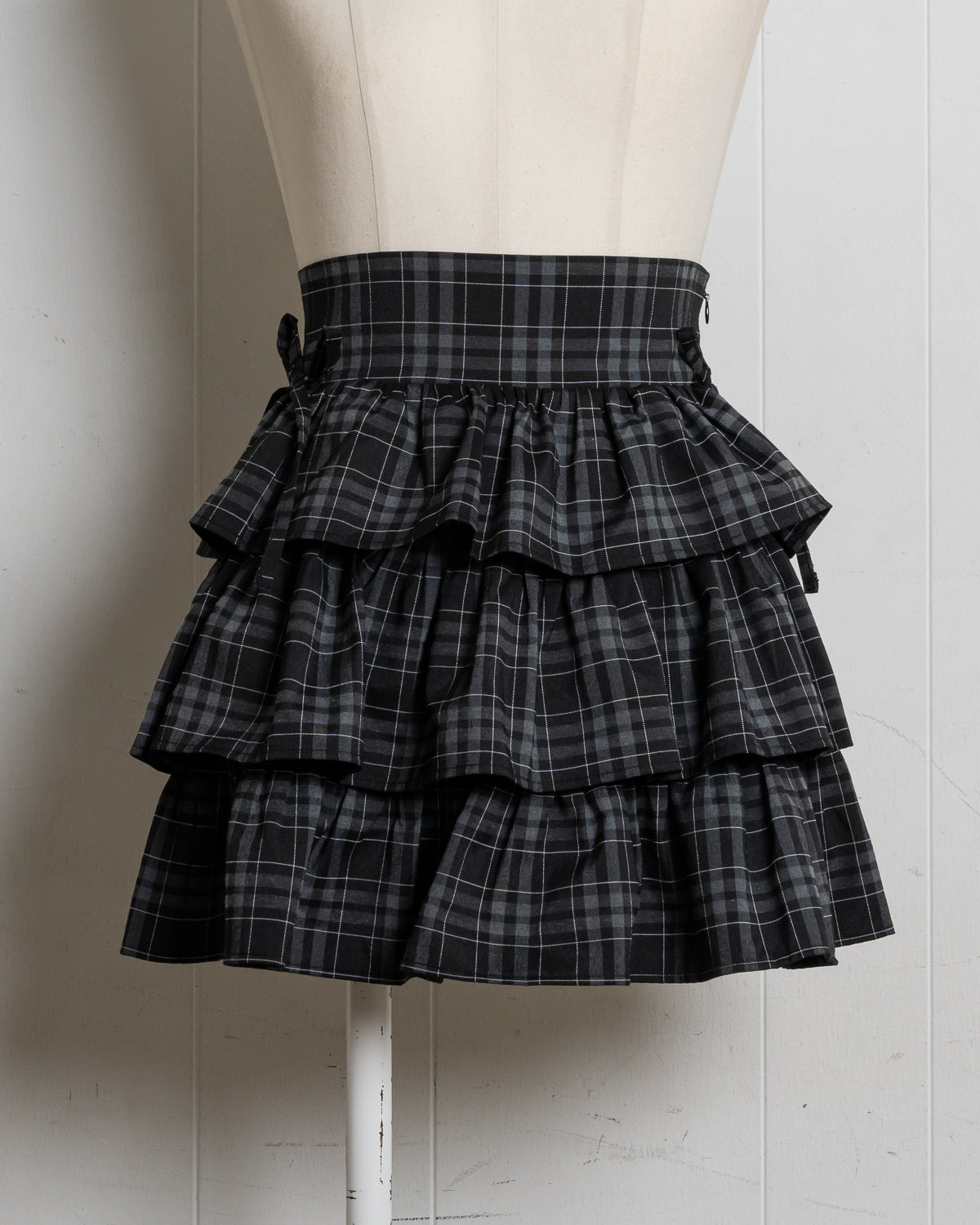 カラー:ブラック