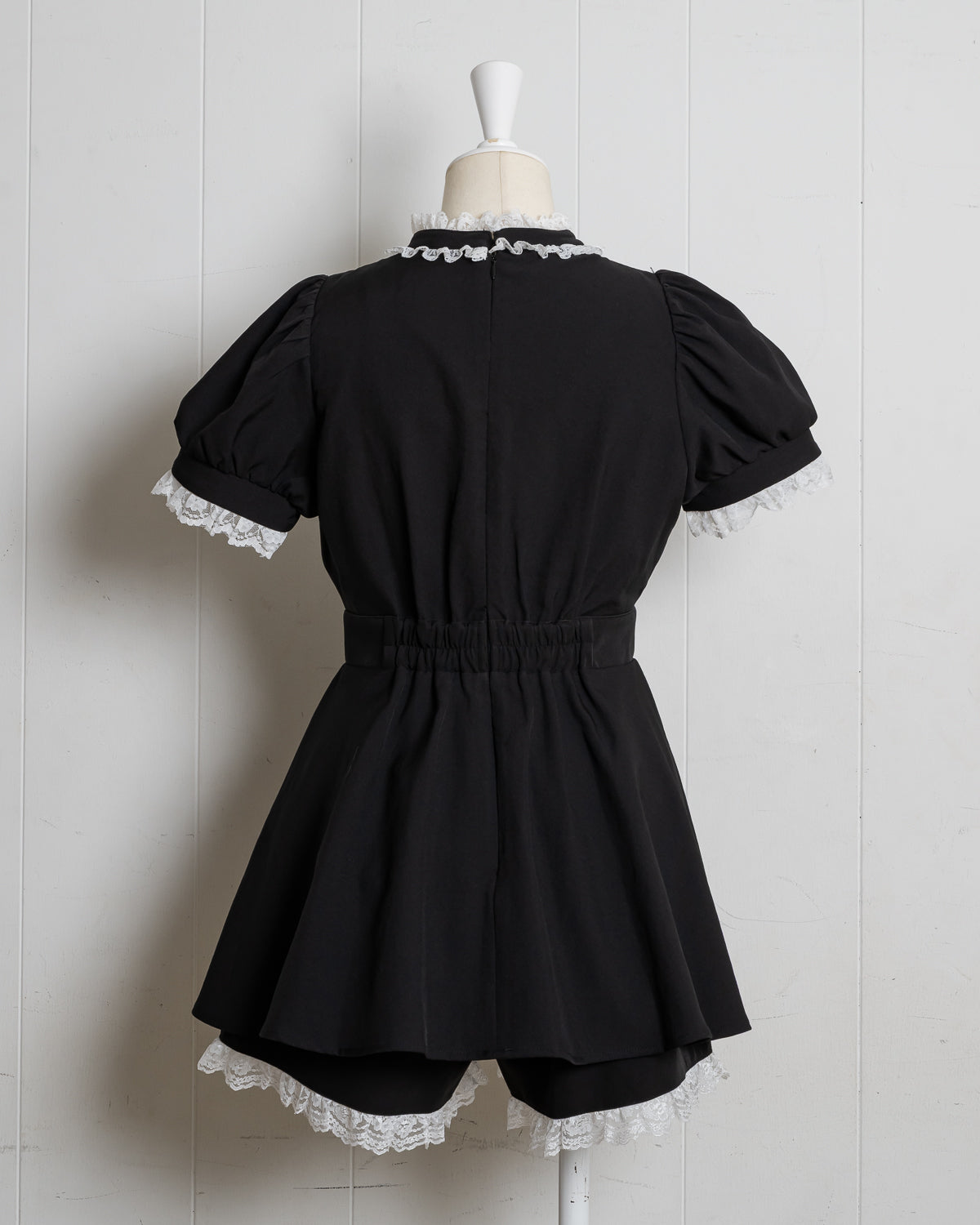 レースアップチョーカーセットアップ