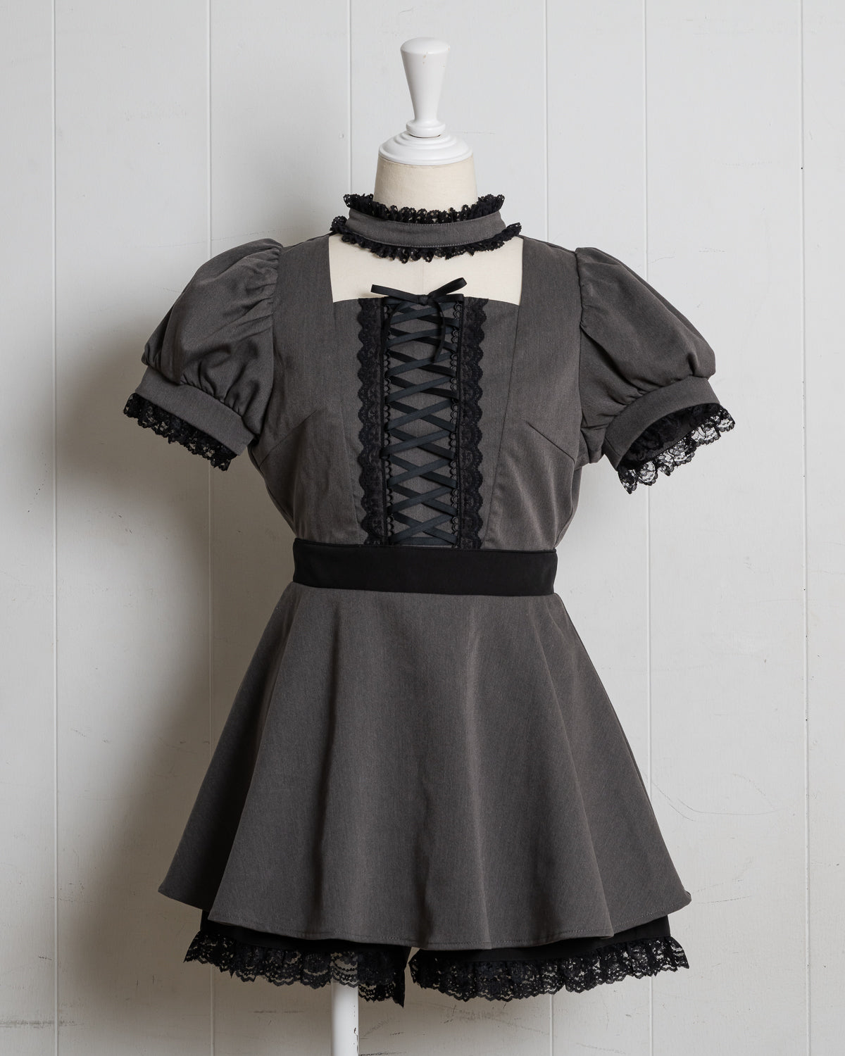 カラー:チャコール