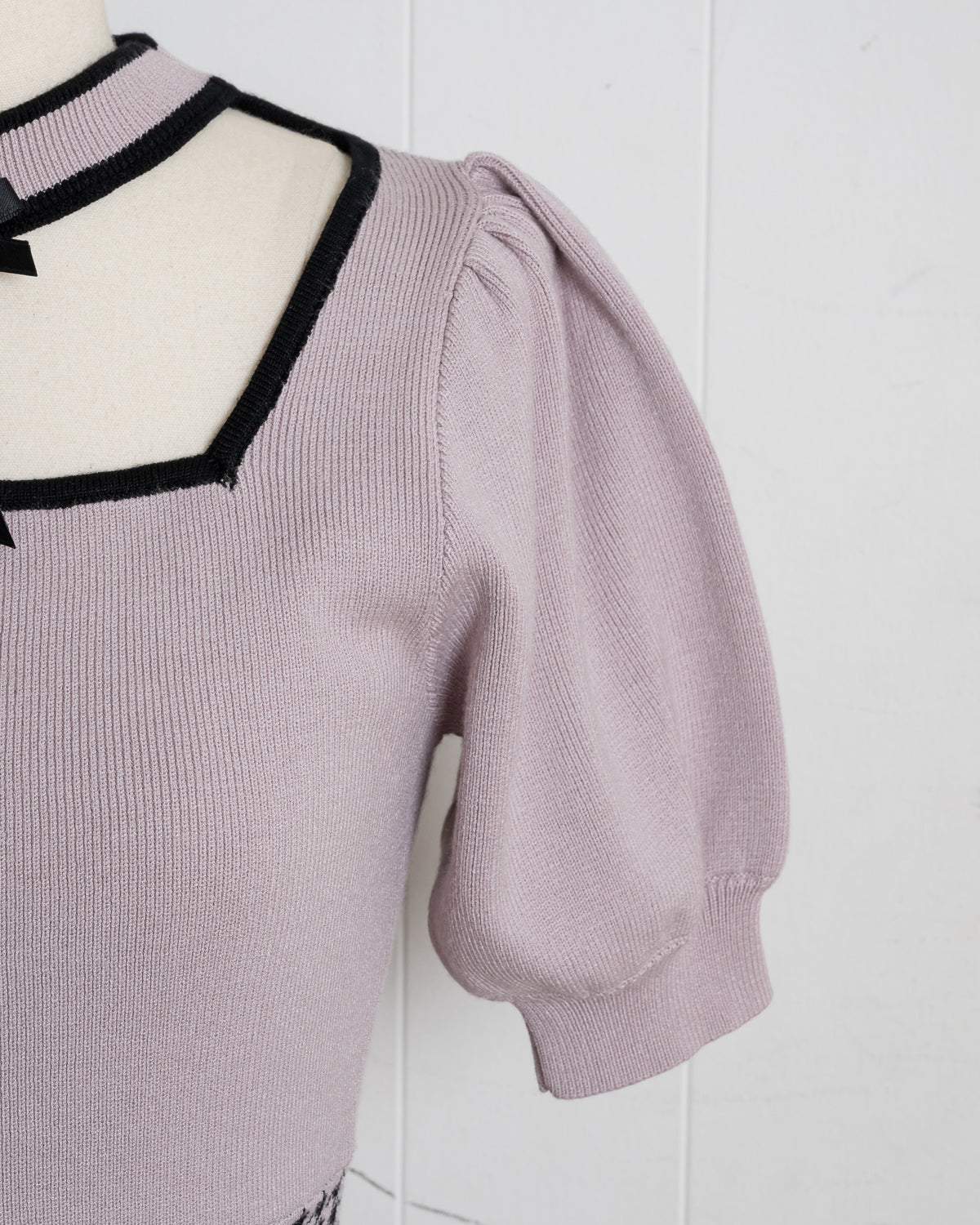 ビジューチョーカー千鳥ベルトニットワンピ