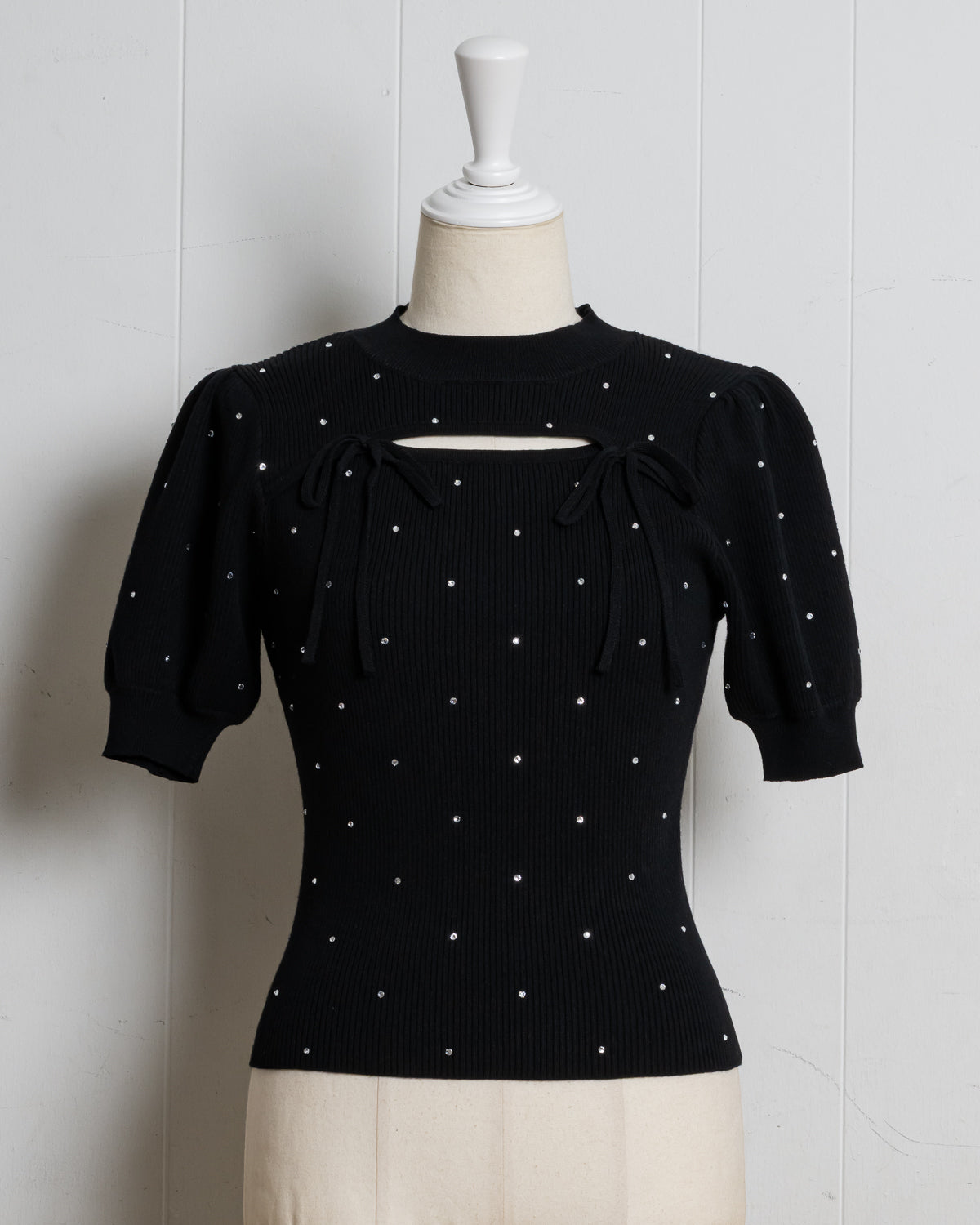 カラー:ブラック