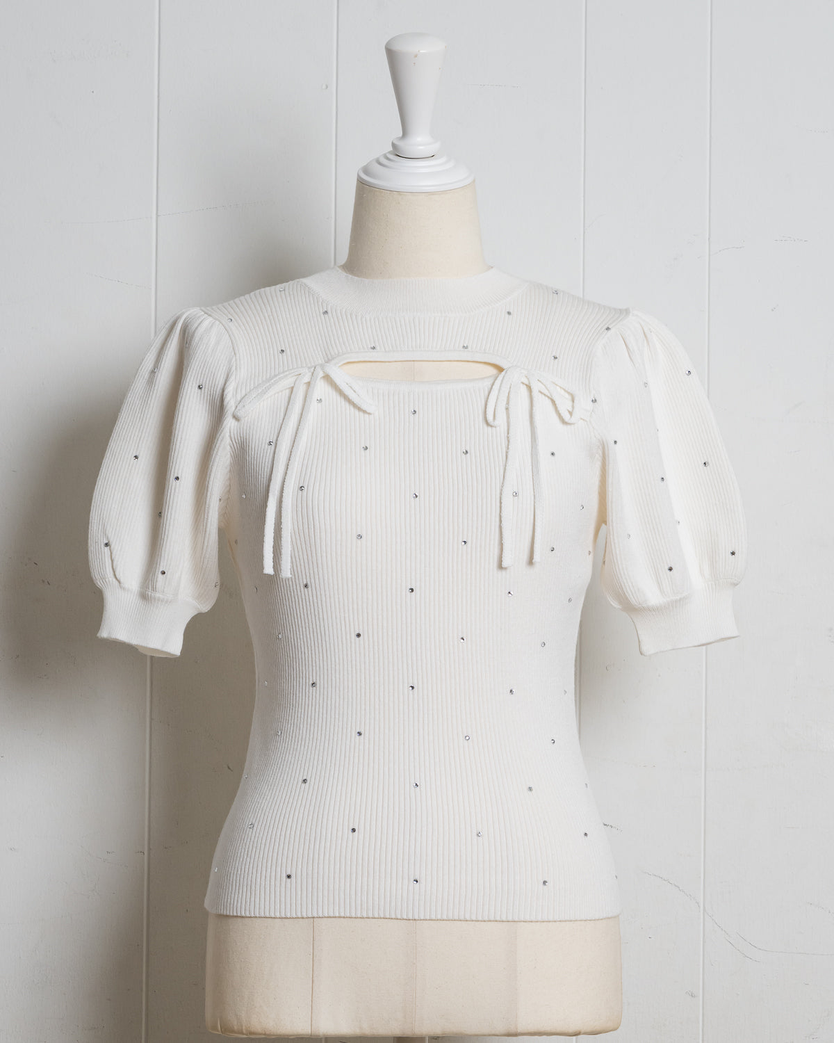 カラー:ホワイト