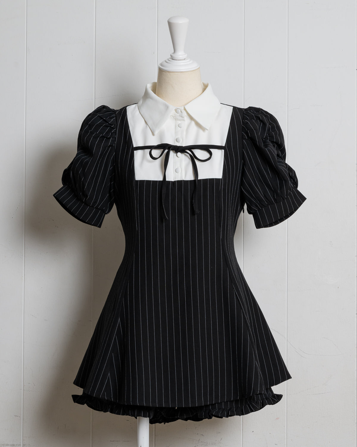 カラー:ブラックストライプ