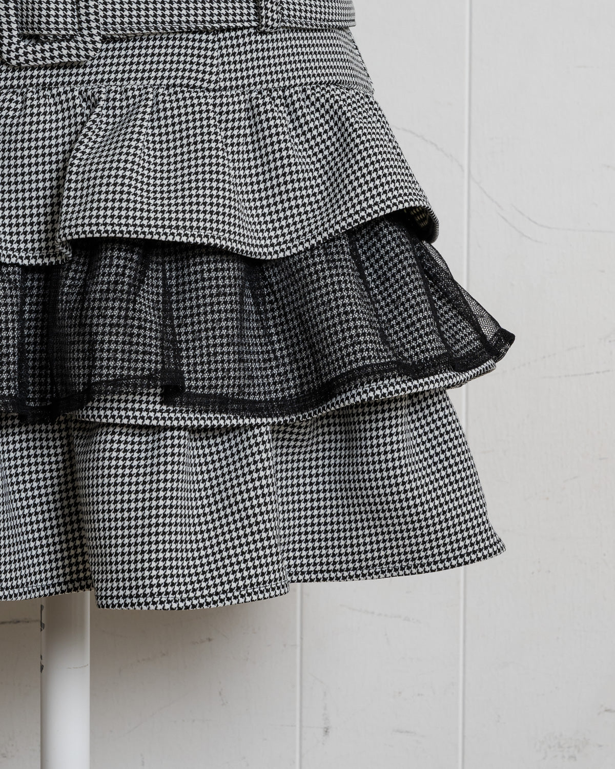 チュールカットアウトティアードワンピース