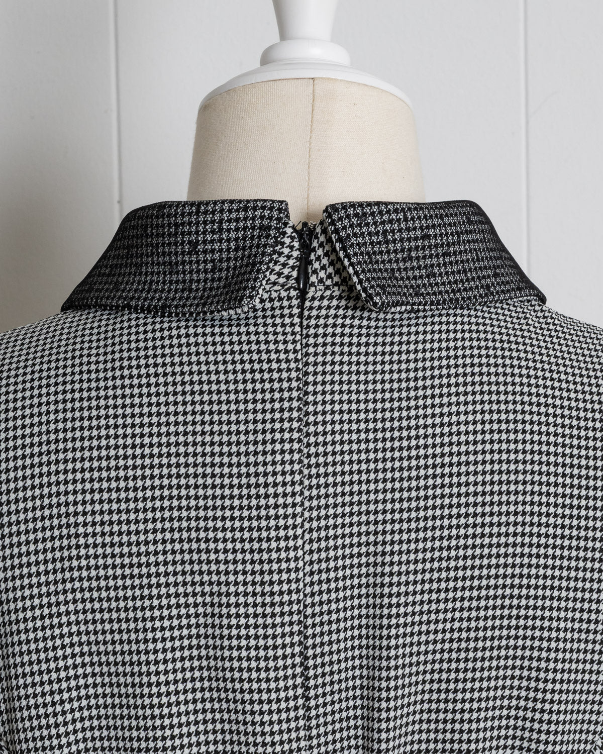 チュールカットアウトティアードワンピース