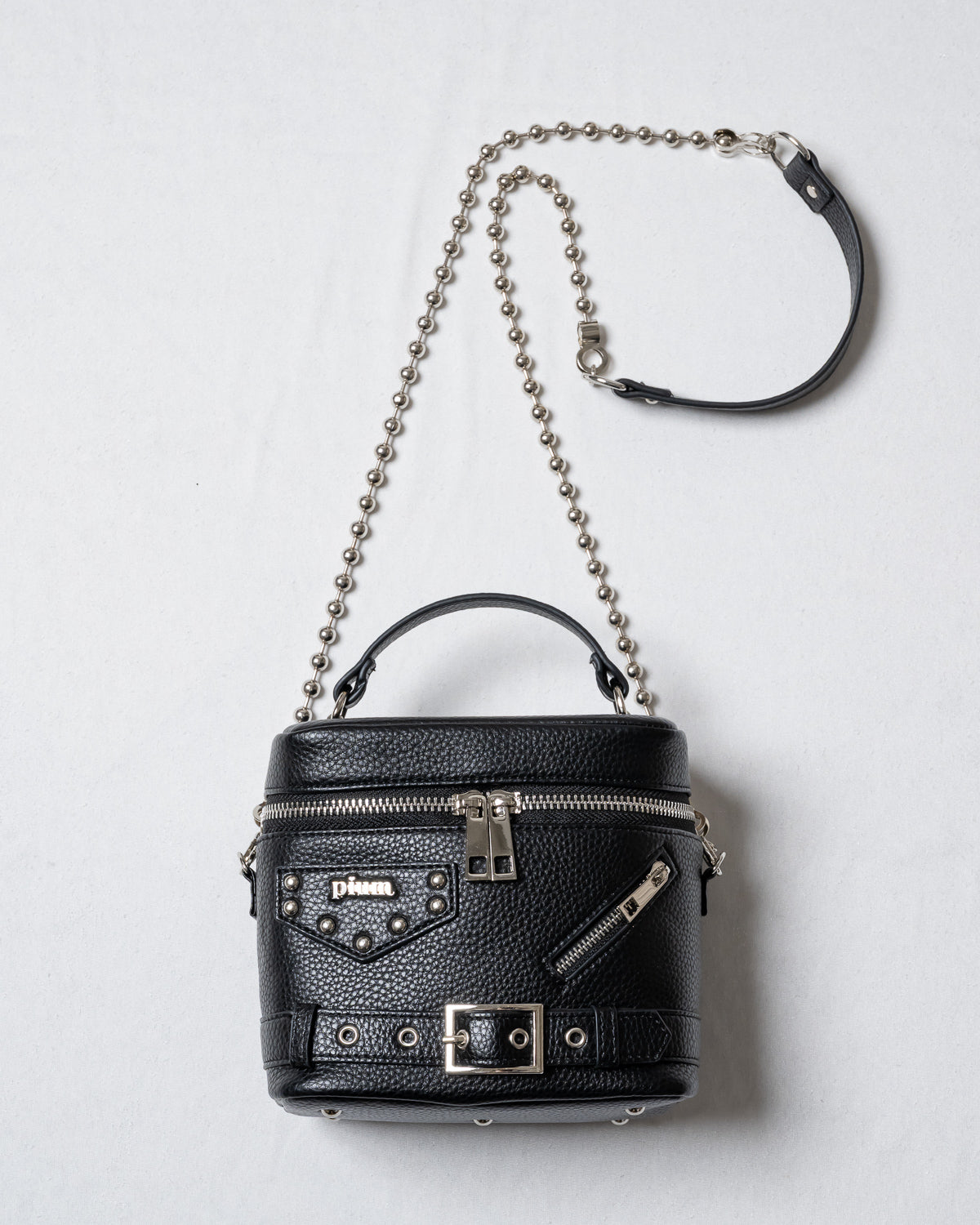 カラー:ブラック