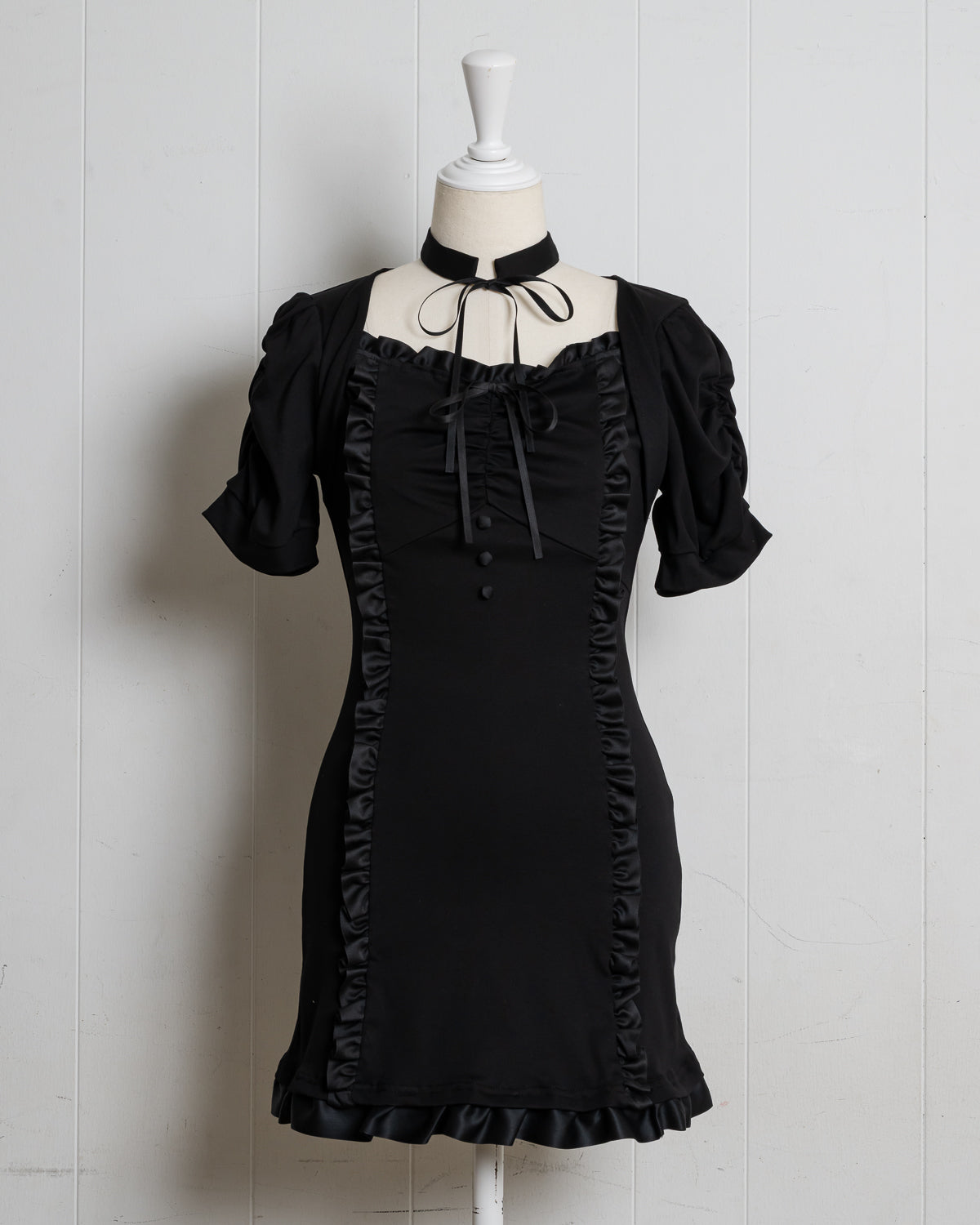 カラー:ブラック