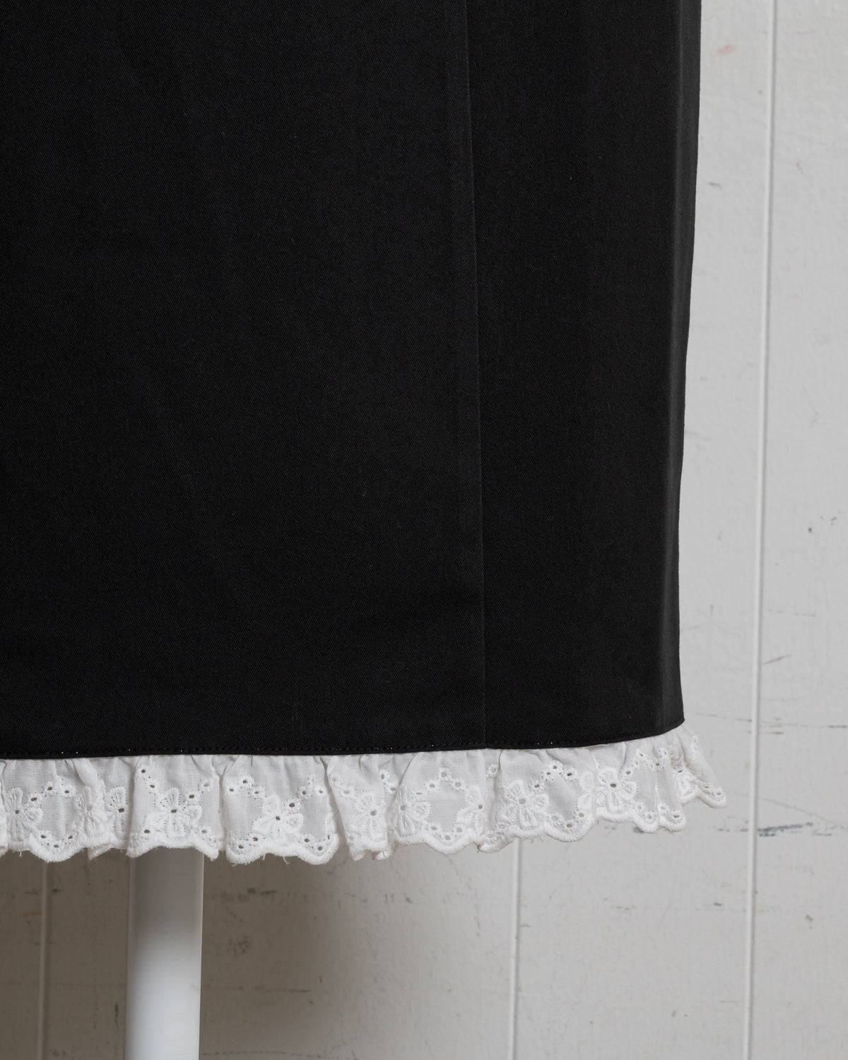 チョーカーフリルロングカフェワンピース