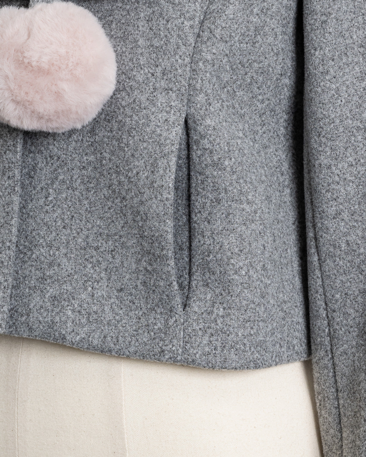 ファーリボンヨークフリルショートコート