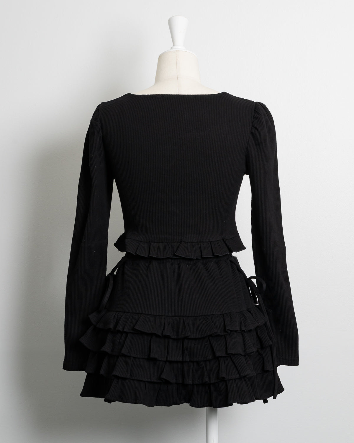 ドーリーフリルカットソーセットアップ