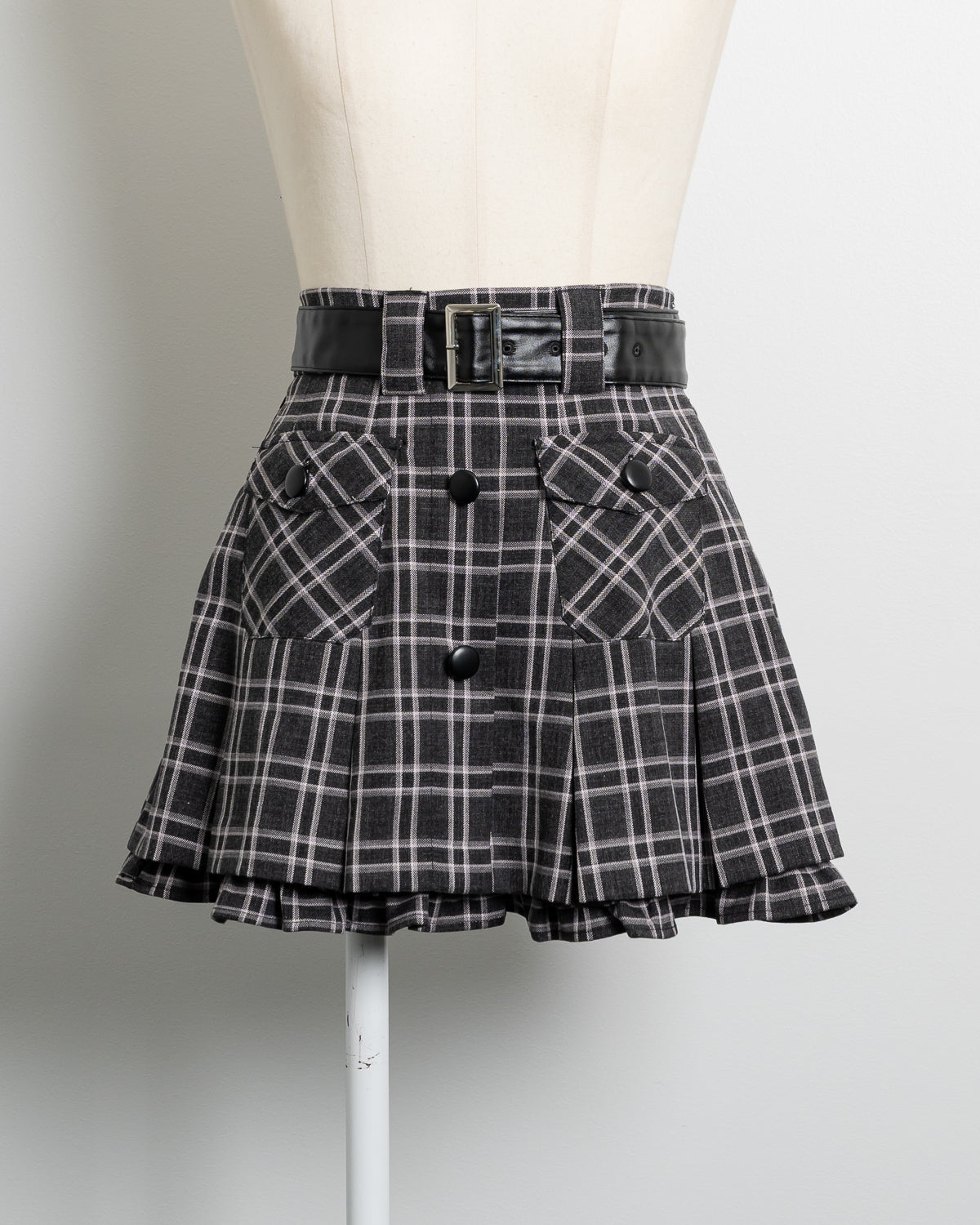 レザーベルトプリーツミニスカート – pium