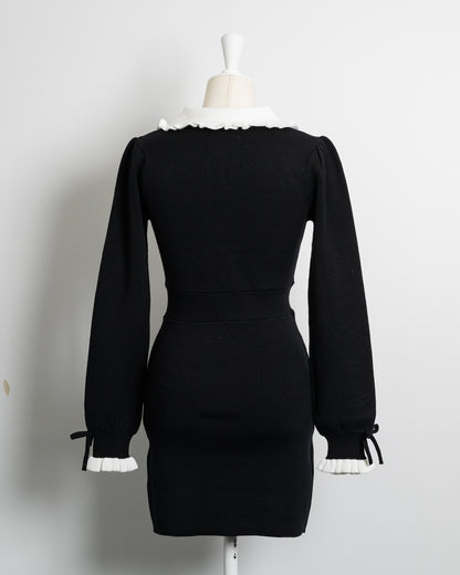 フリルカラーハートボタンニットワンピース