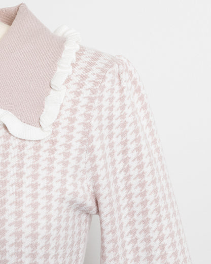 フリルカラーハートボタンニットワンピース