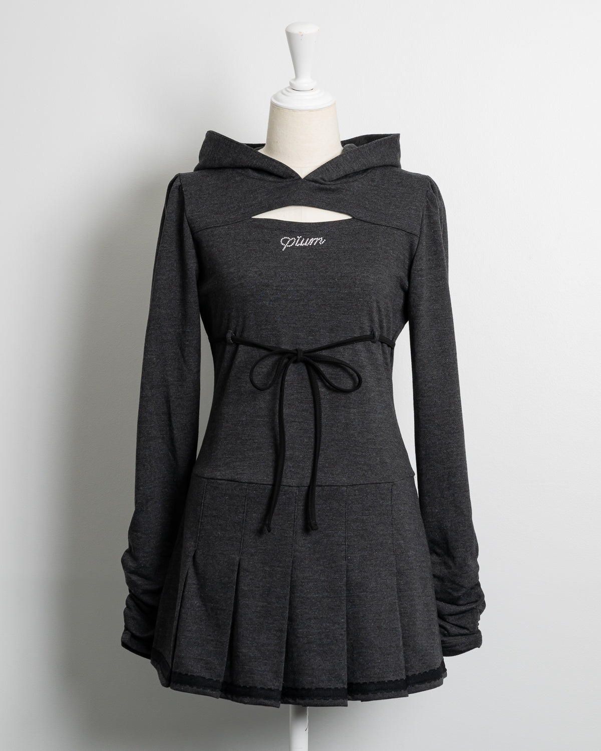 カラー:チャコール