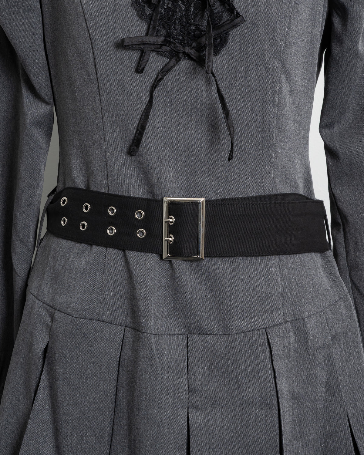 レースフリルプリーツミニワンピース