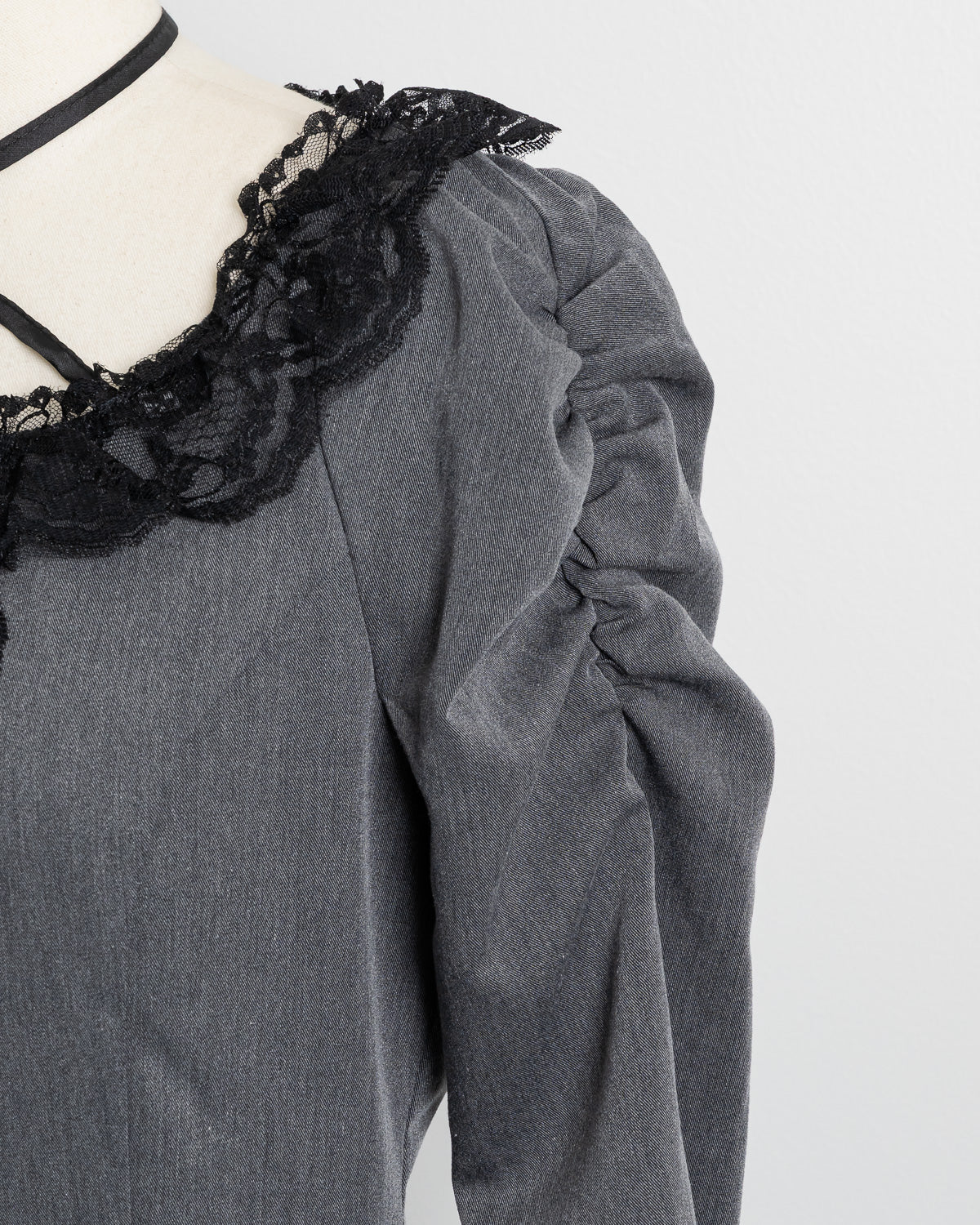 レースフリルプリーツミニワンピース