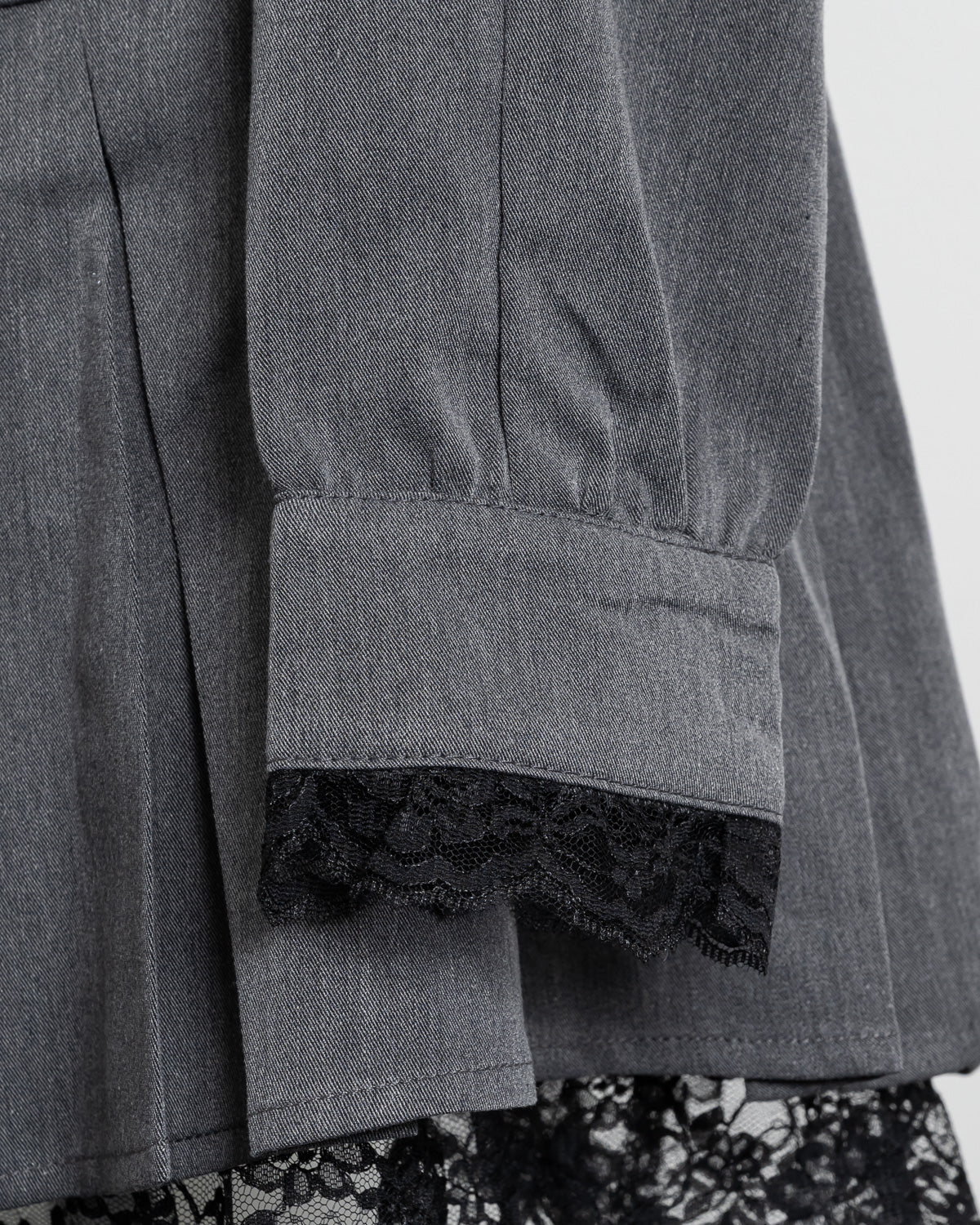 レースフリルプリーツミニワンピース