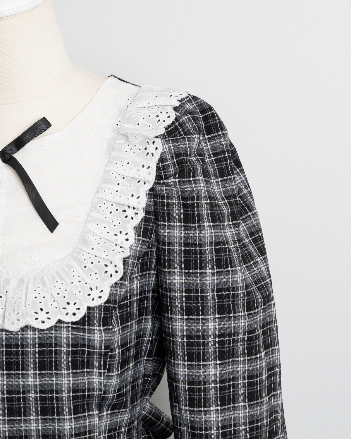 コットンレース長袖カフェワンピース – pium