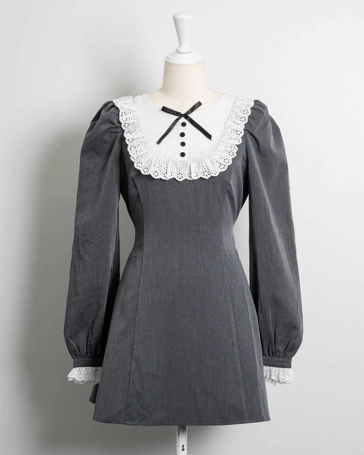 pium コットンレースドーリーカフェワンピ チャコール コットンレースドーリーカフェワンピ – pium