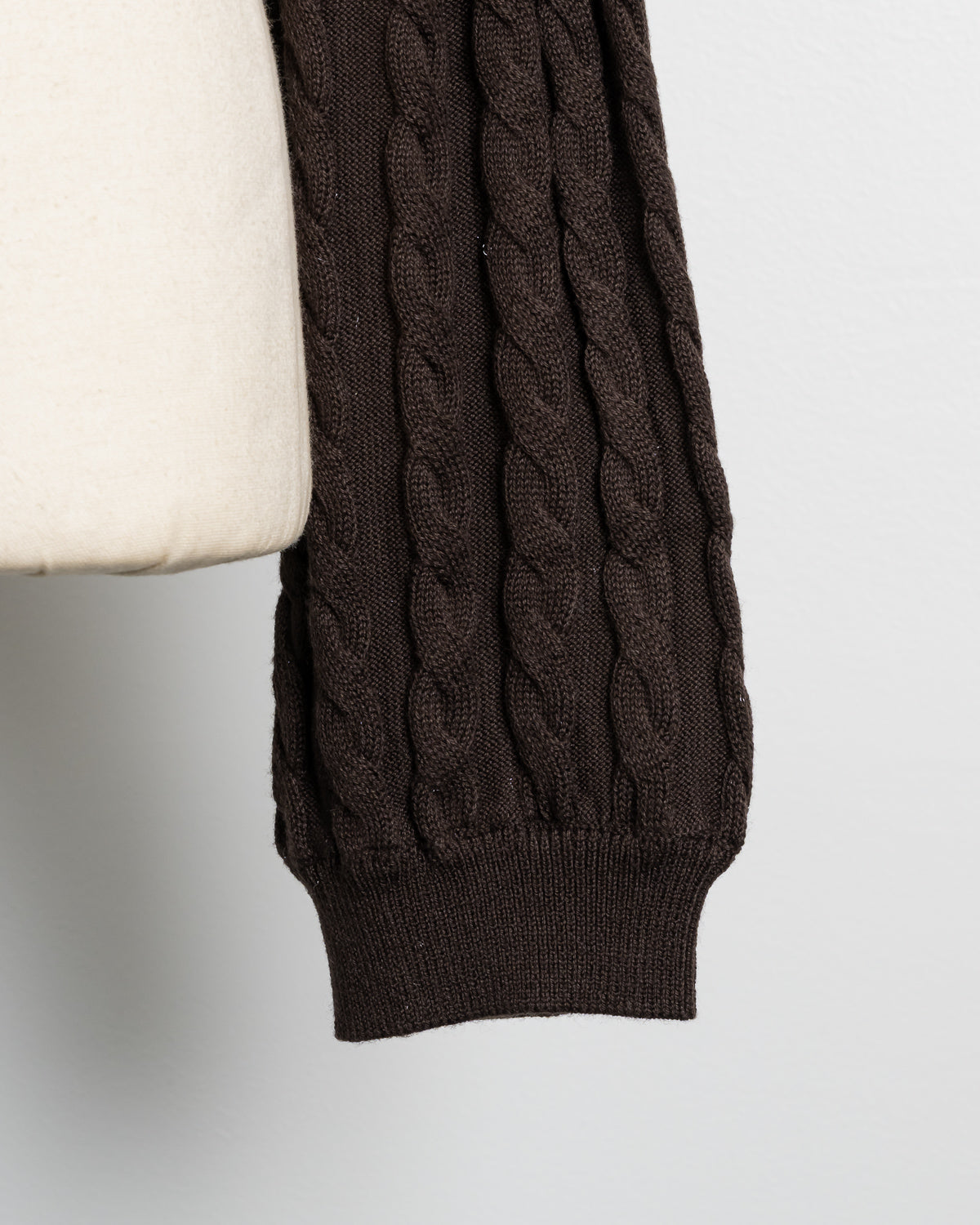 レイヤードケーブル長袖ニット