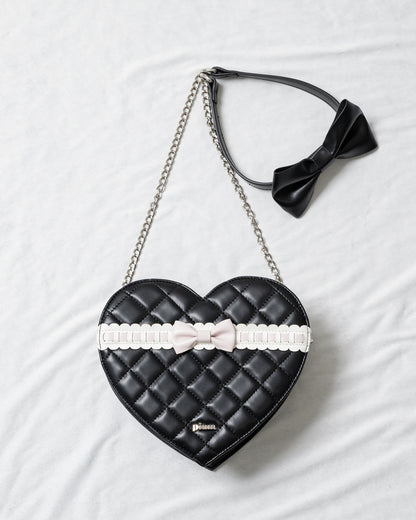 カラー：ブラック×ピンク