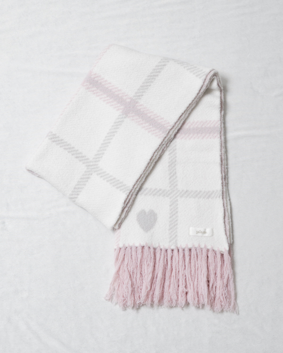 pium ピウム ハートチェックマシュマロニットマフラー ホワイト ハートチェックマシュマロニットマフラー – pium