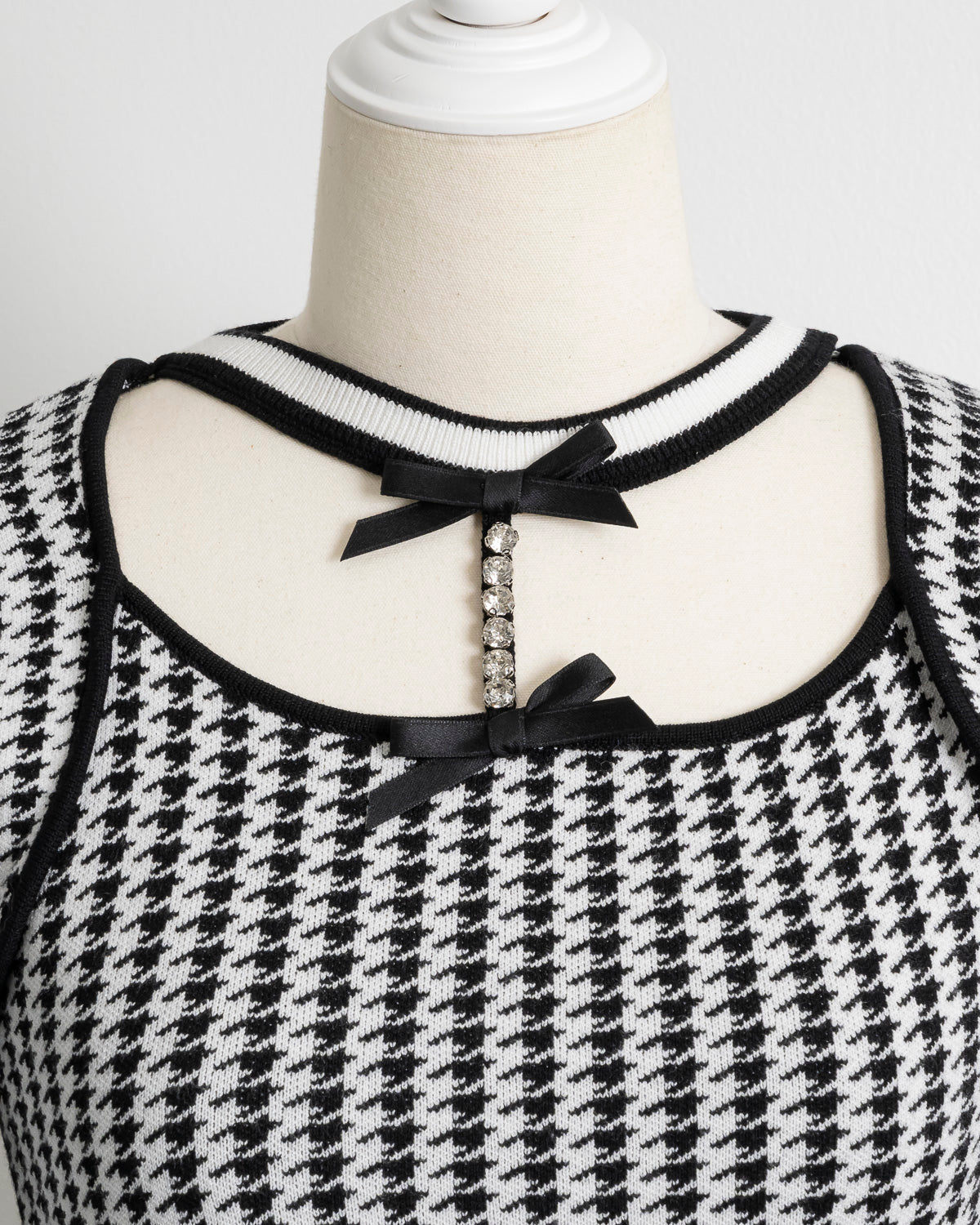 千鳥柄ビジューチョーカーニット