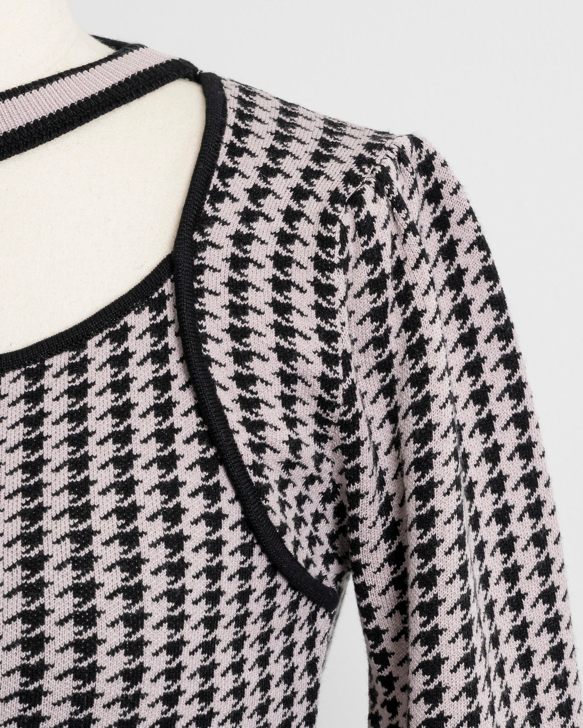 千鳥柄ビジューチョーカーニット