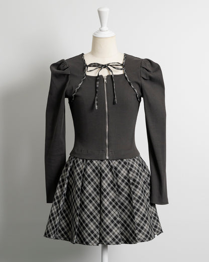 カラー：チャコール